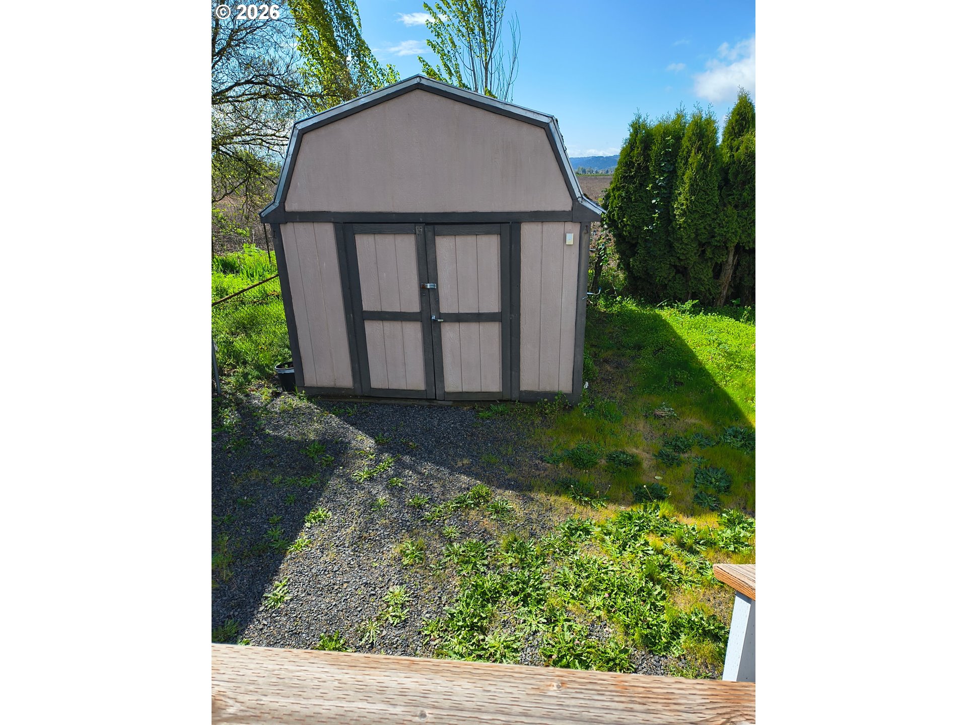main property photo 18
