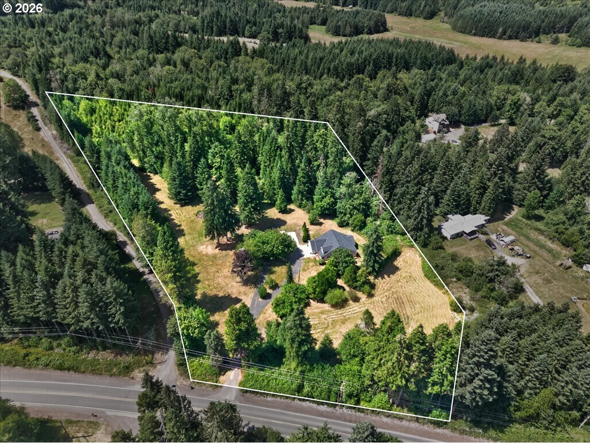 main property photo 40