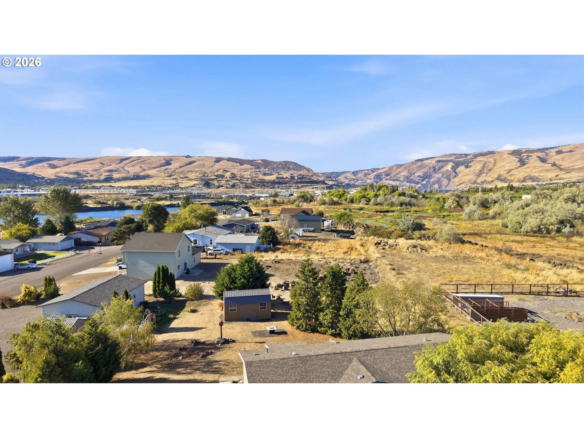 main property photo 9