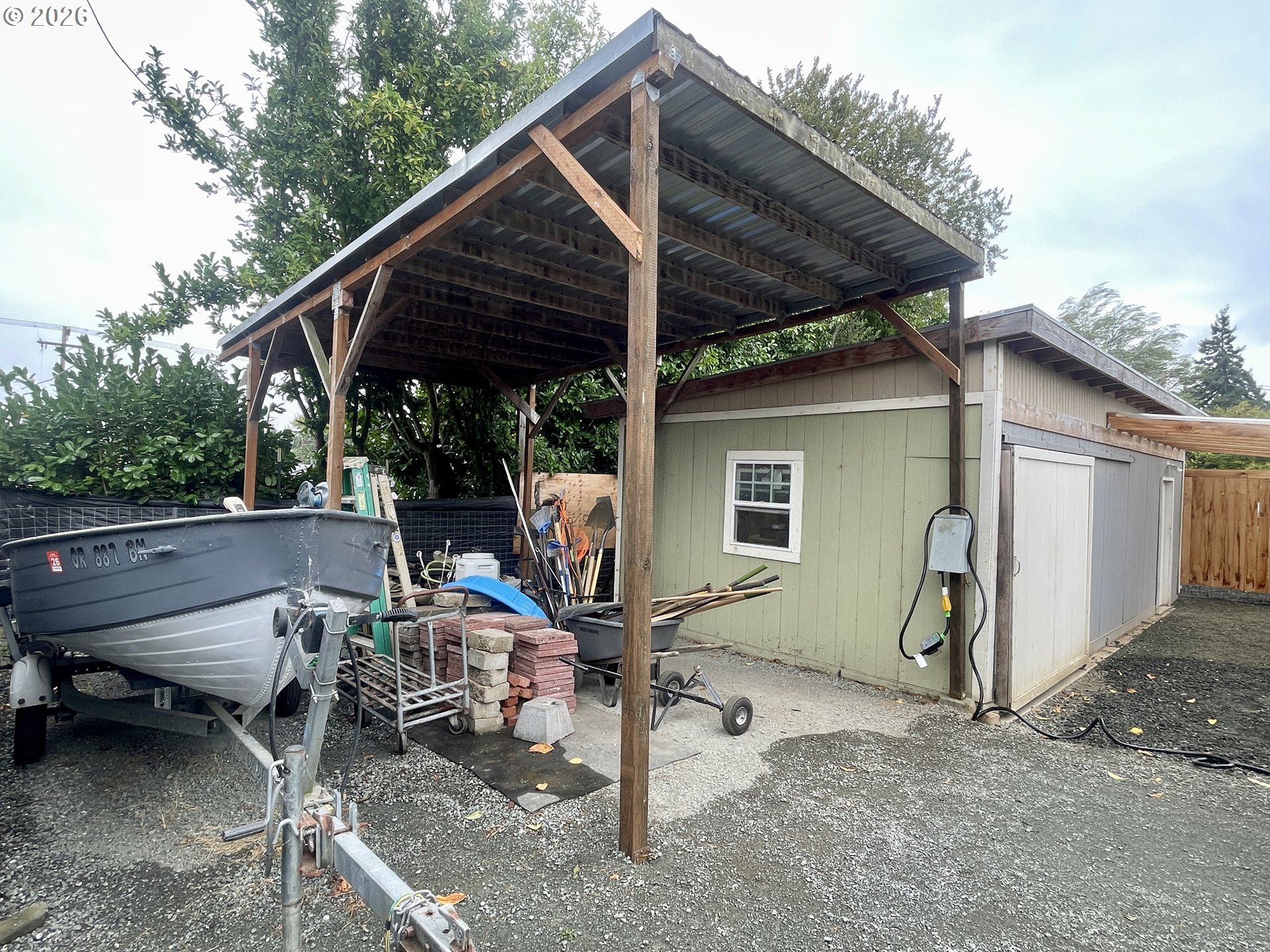 main property photo 47