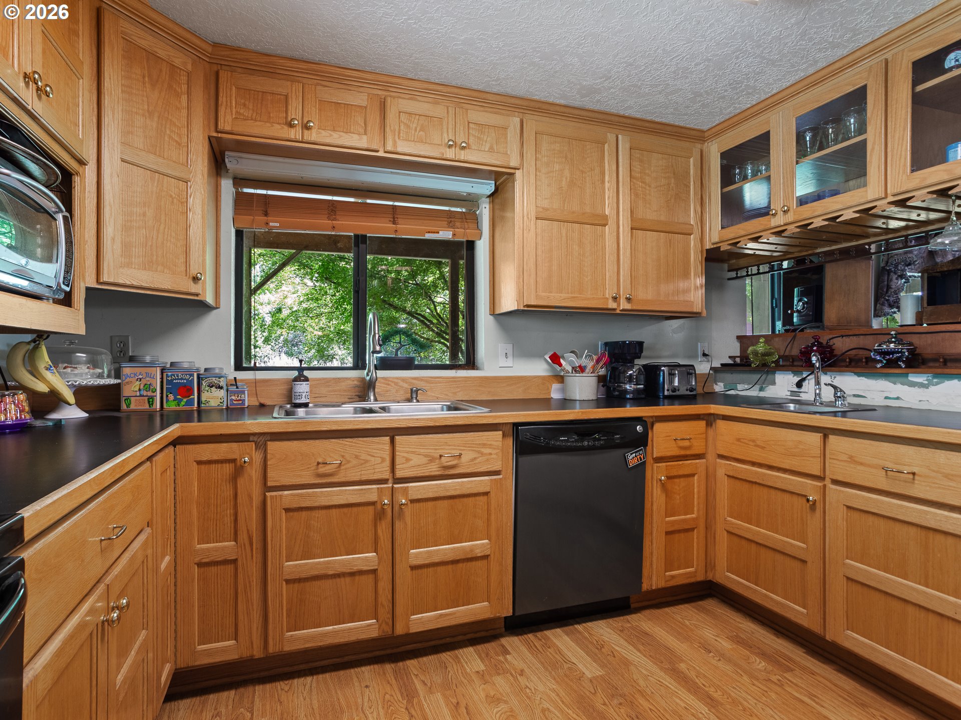 property viewer photo 7