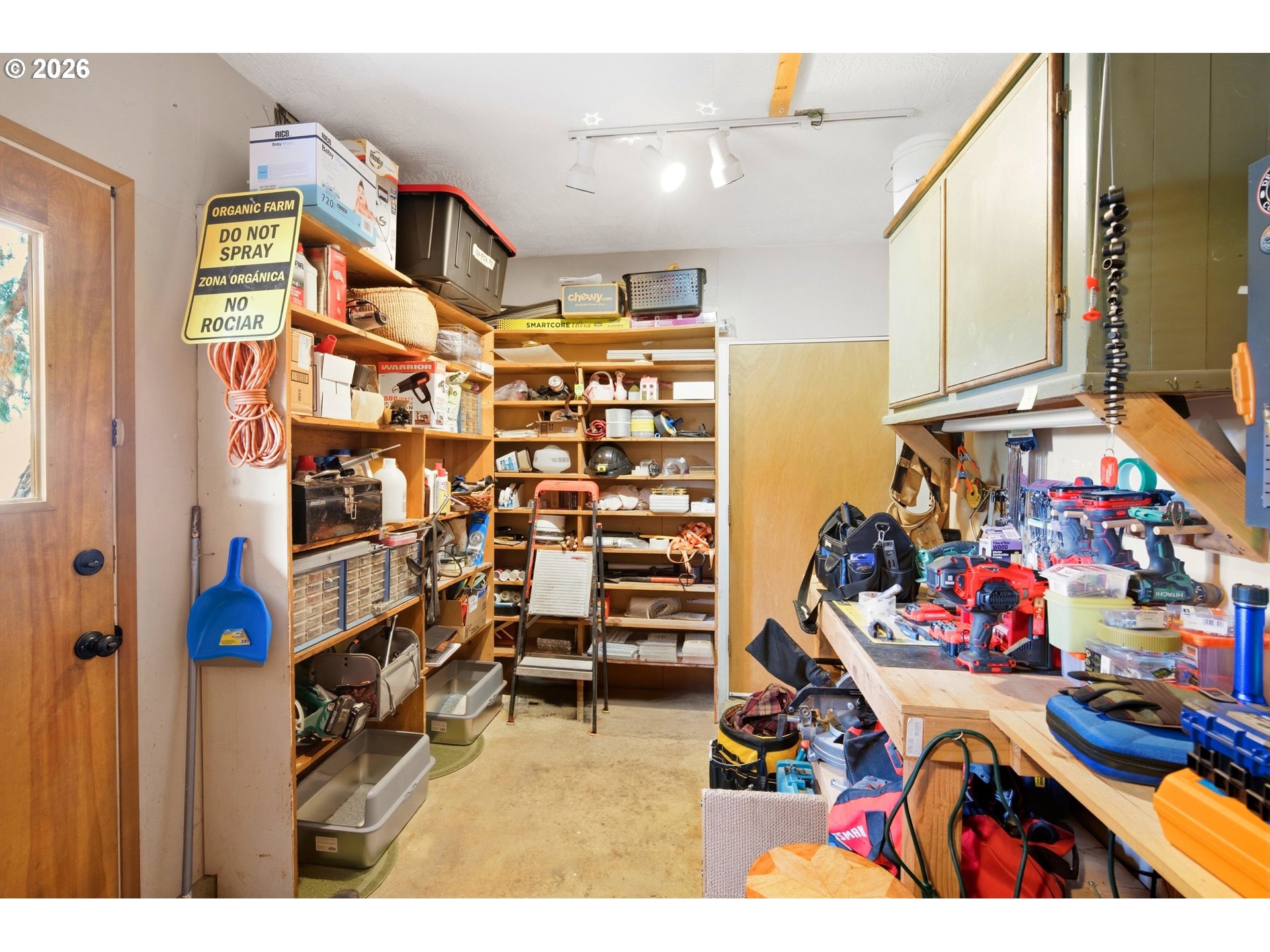 main property photo 31