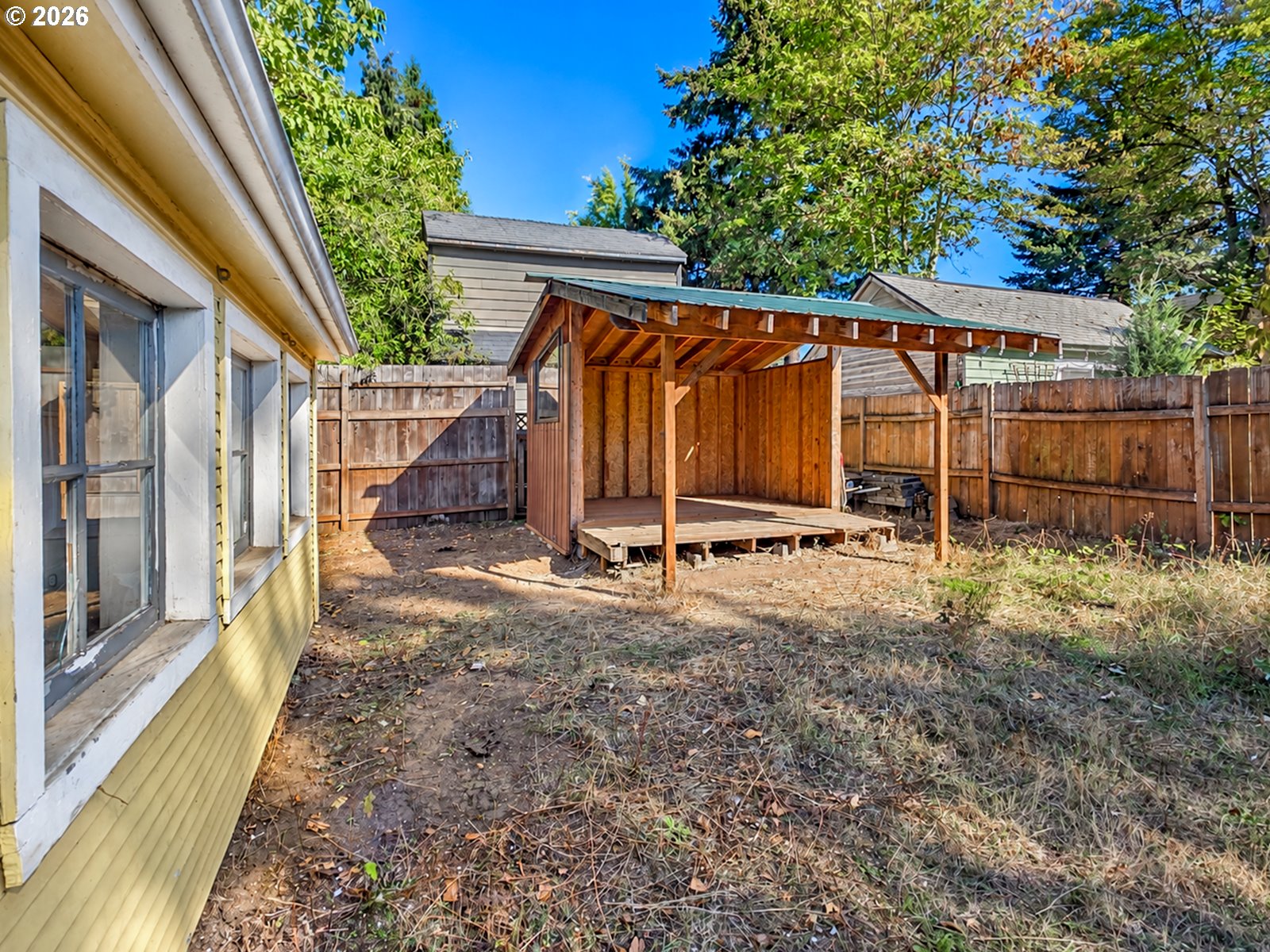 main property photo 30