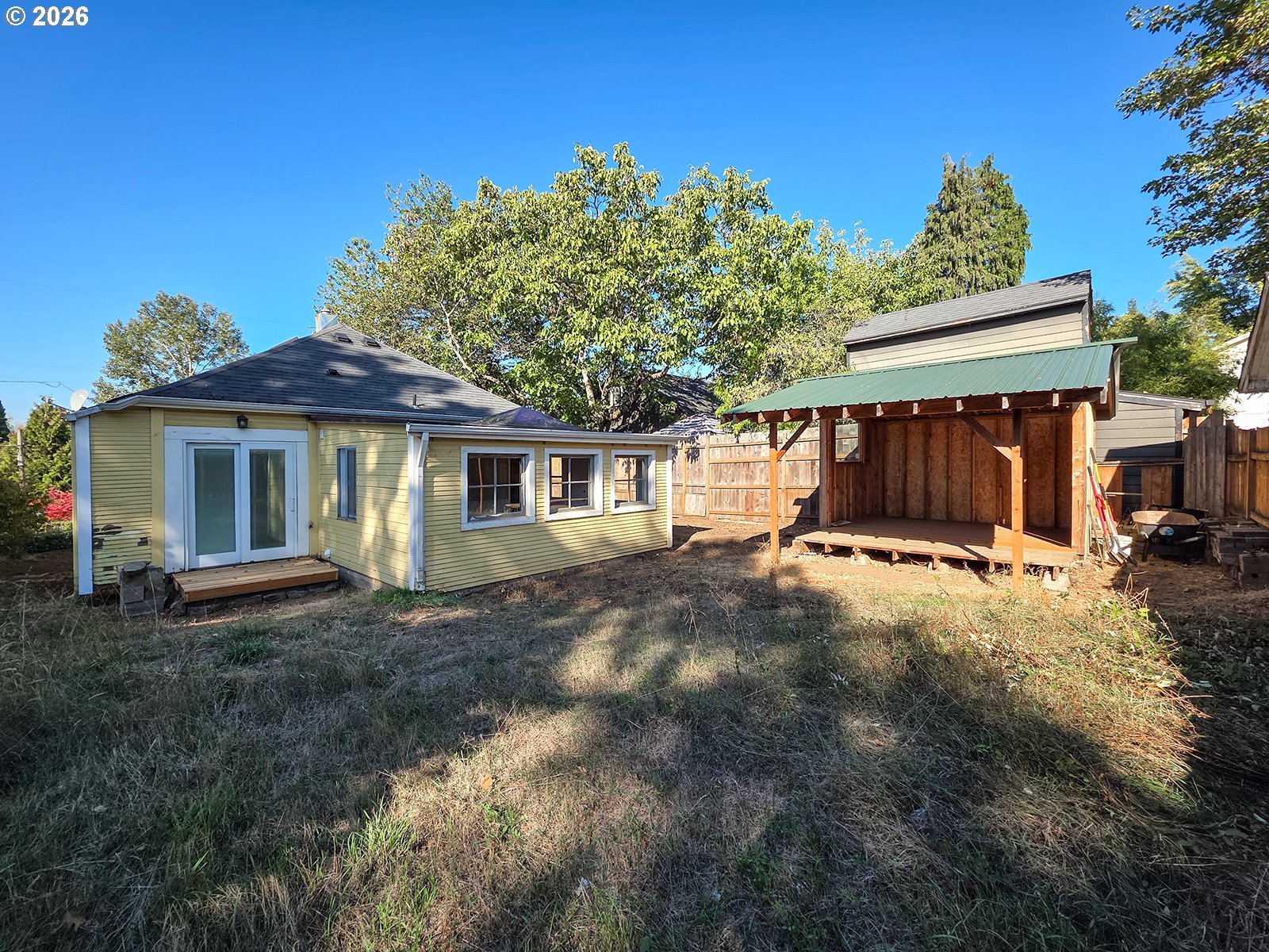 main property photo 33