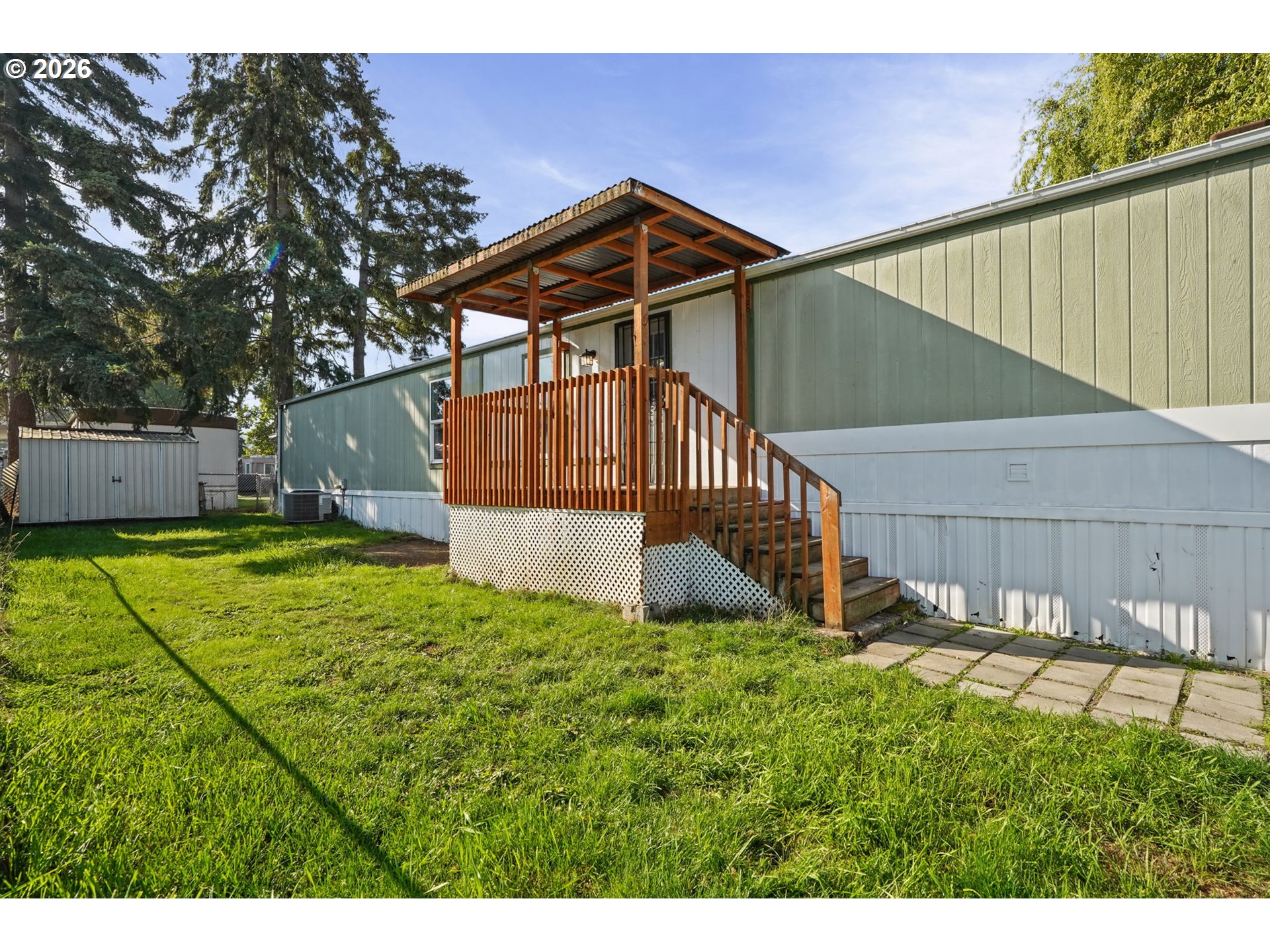 main property photo 23