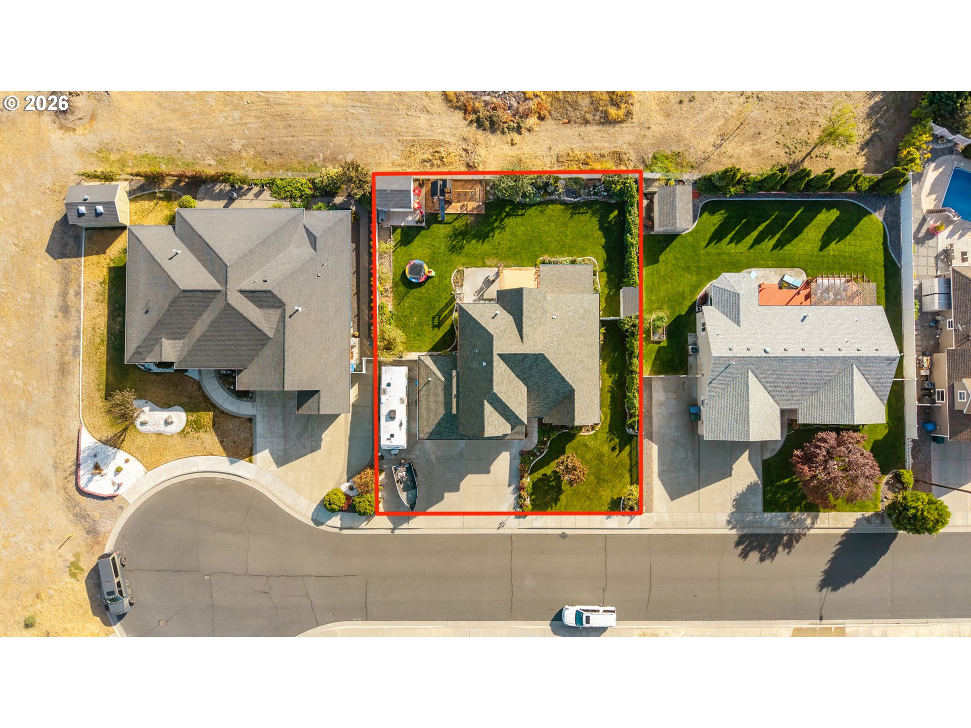 main property photo 30