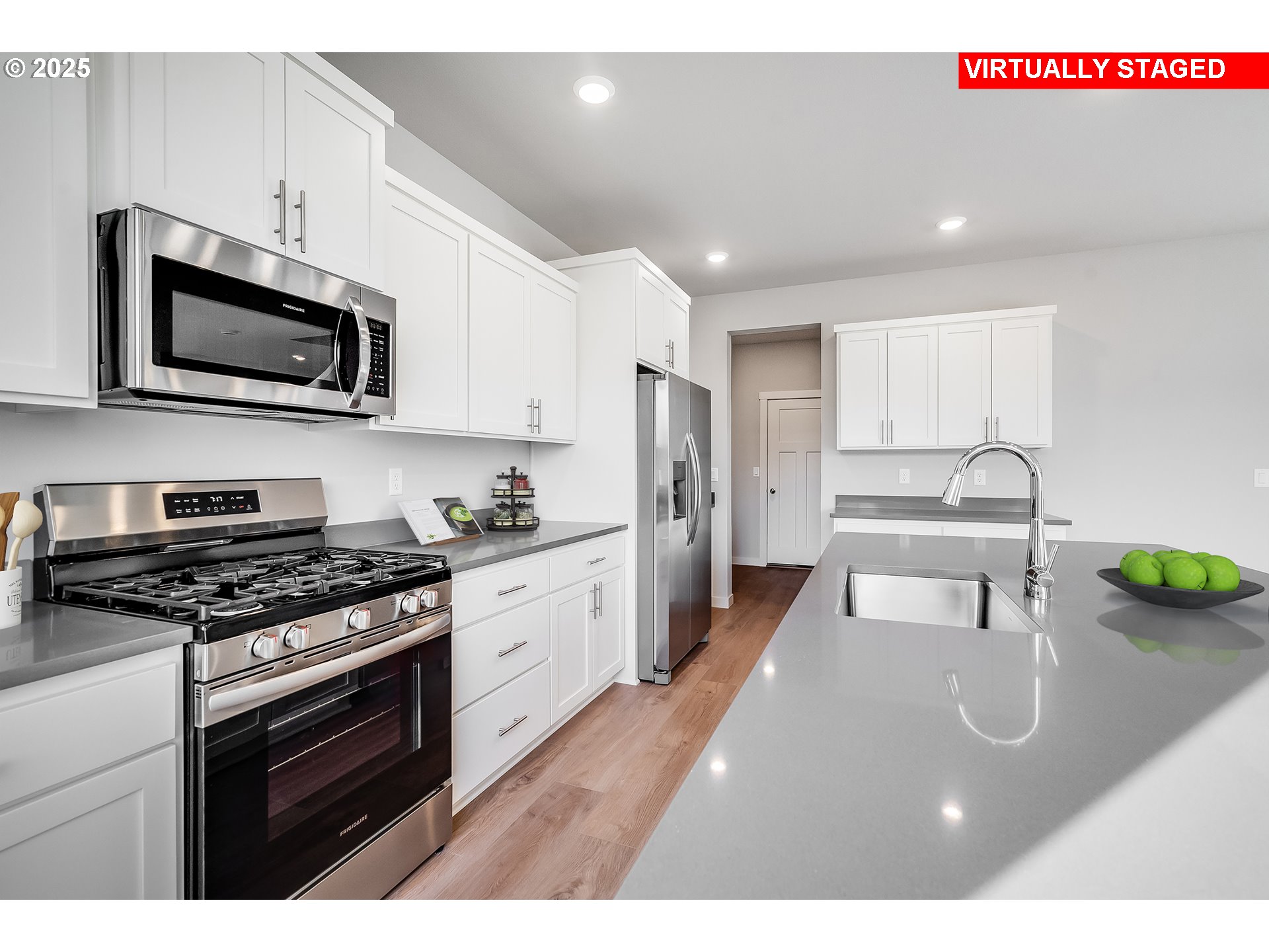 property viewer photo 1