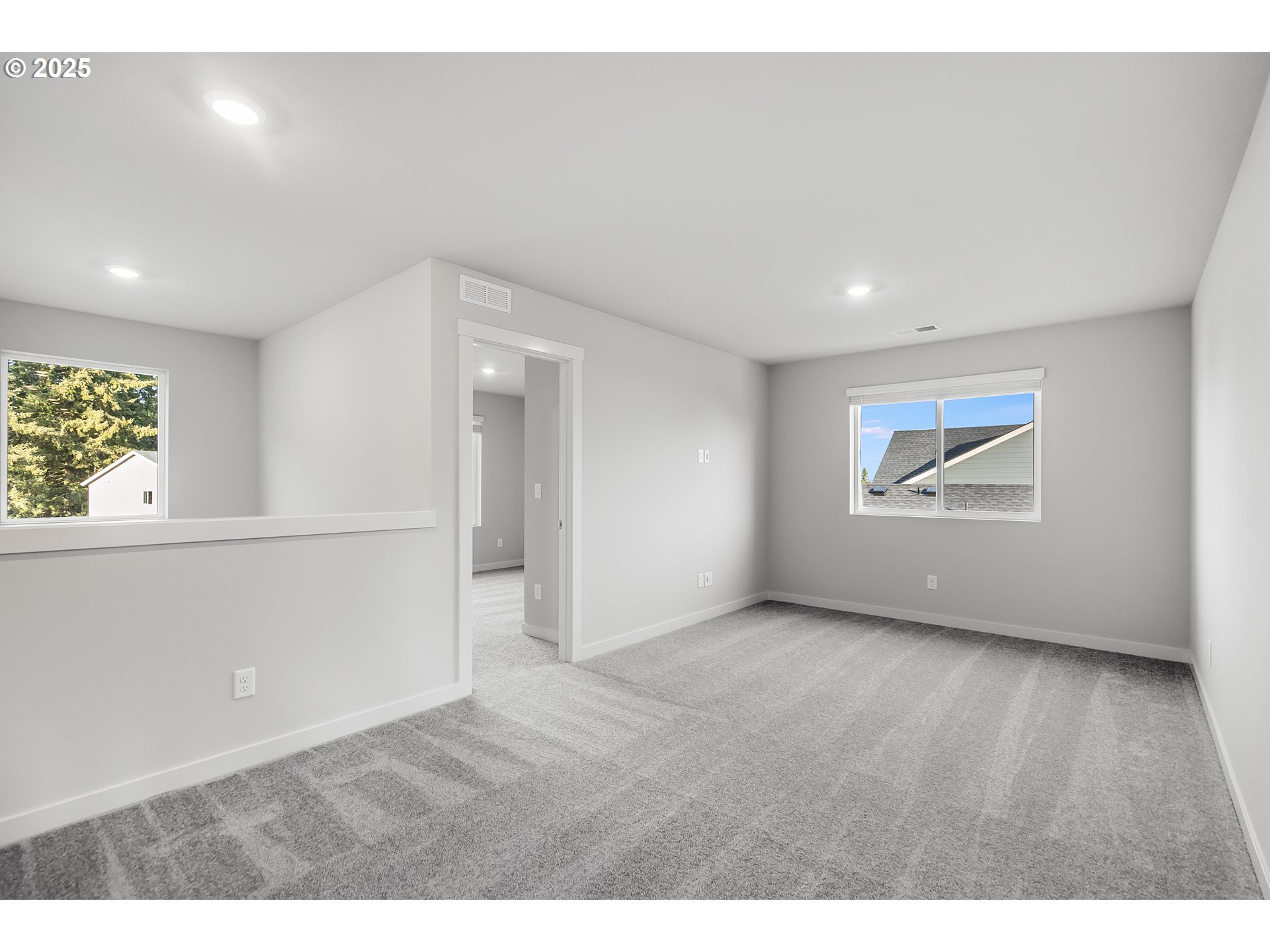 property viewer photo 26