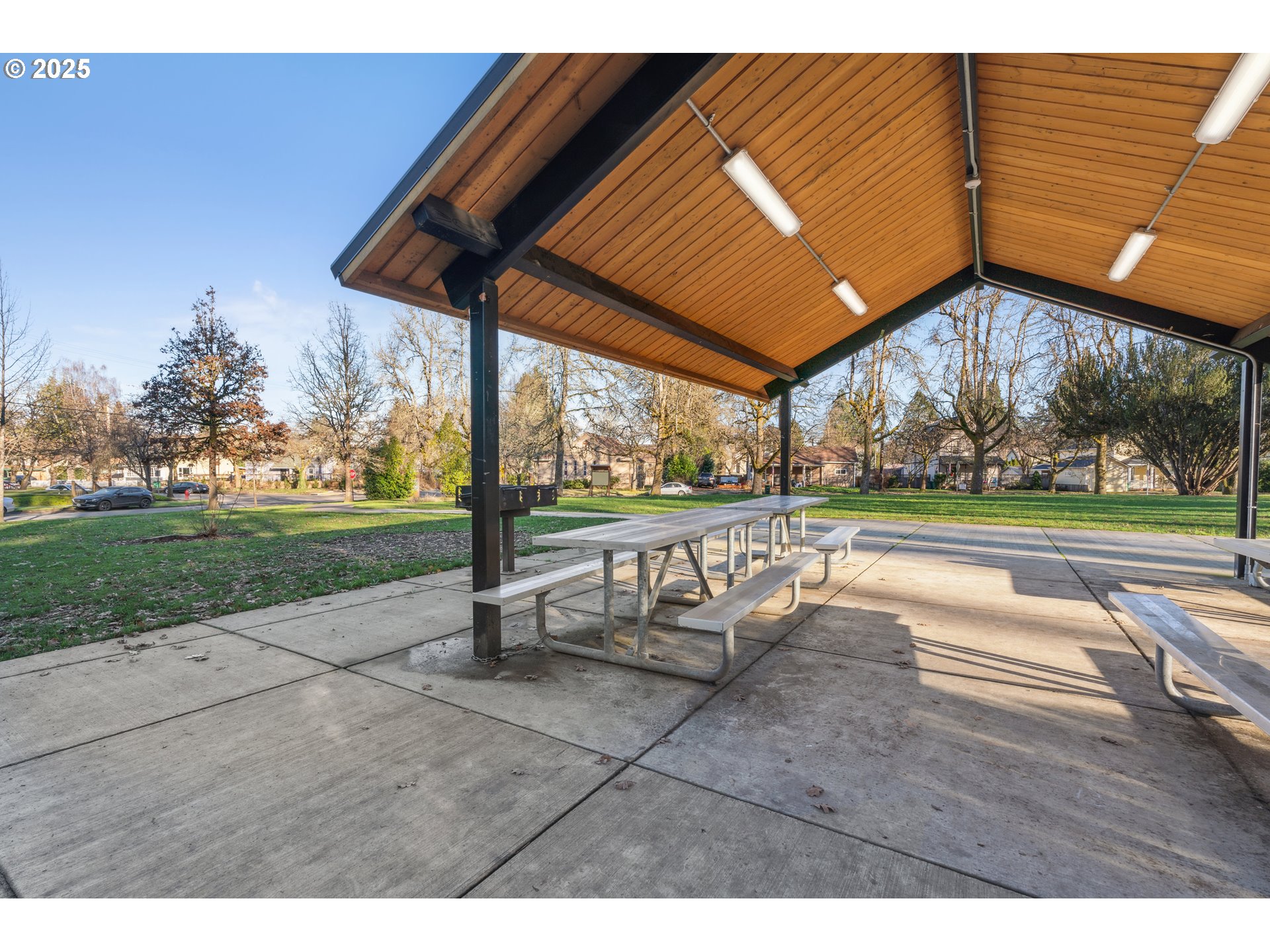 property viewer photo 34