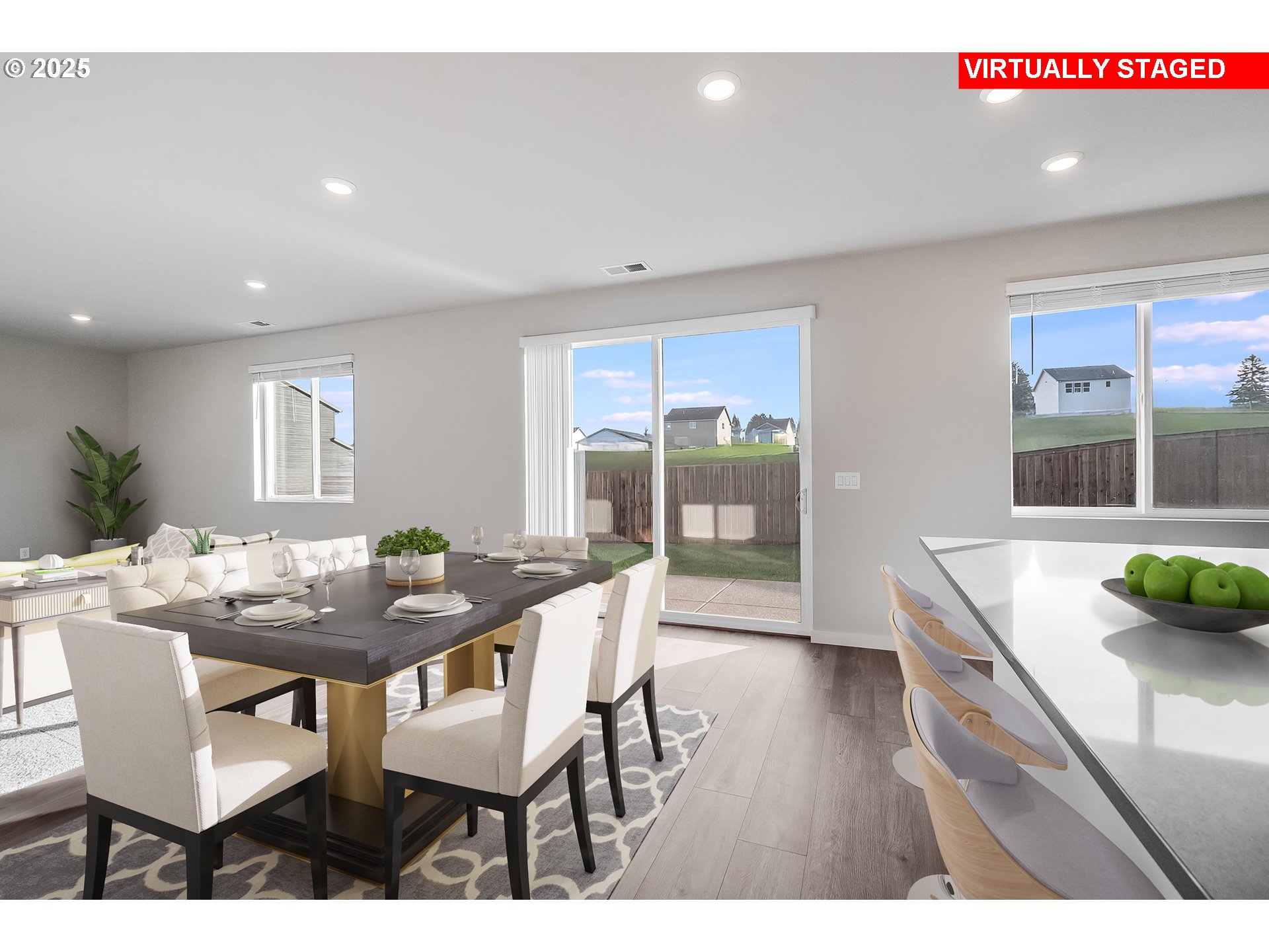 property viewer photo 6