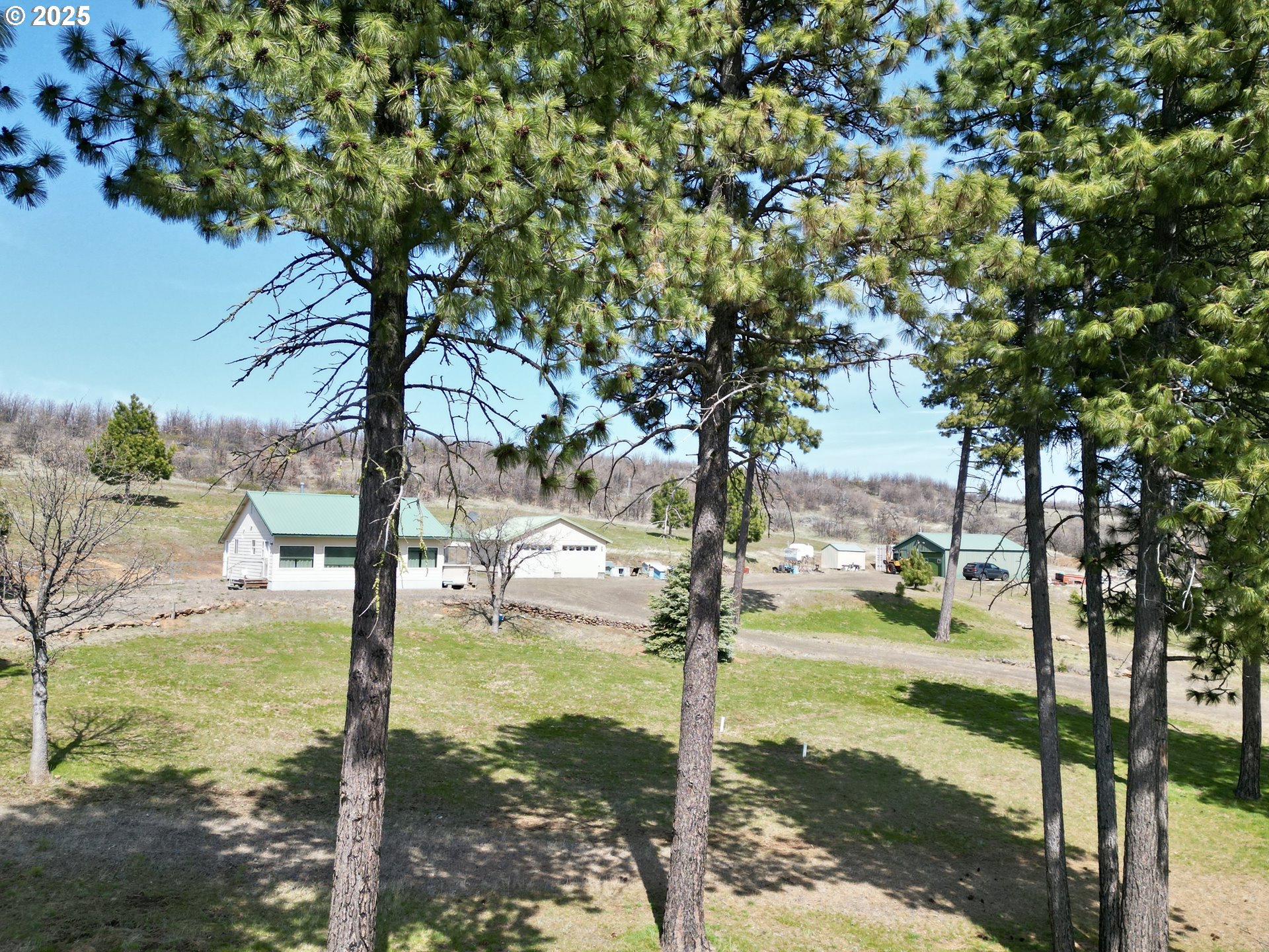 main property photo 15