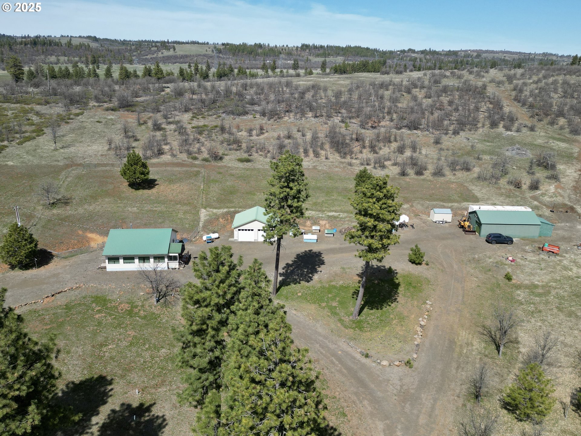main property photo 16