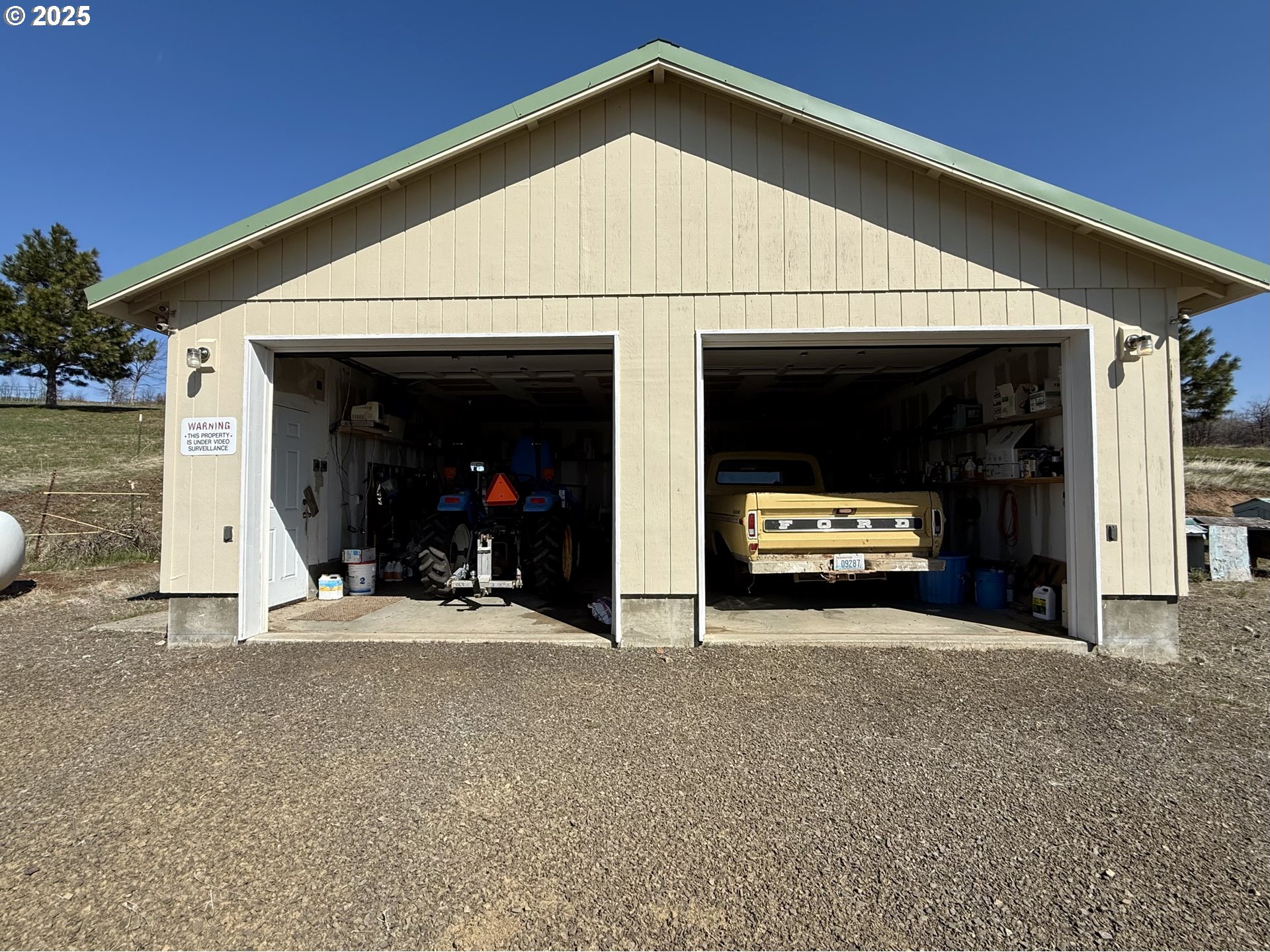 main property photo 24