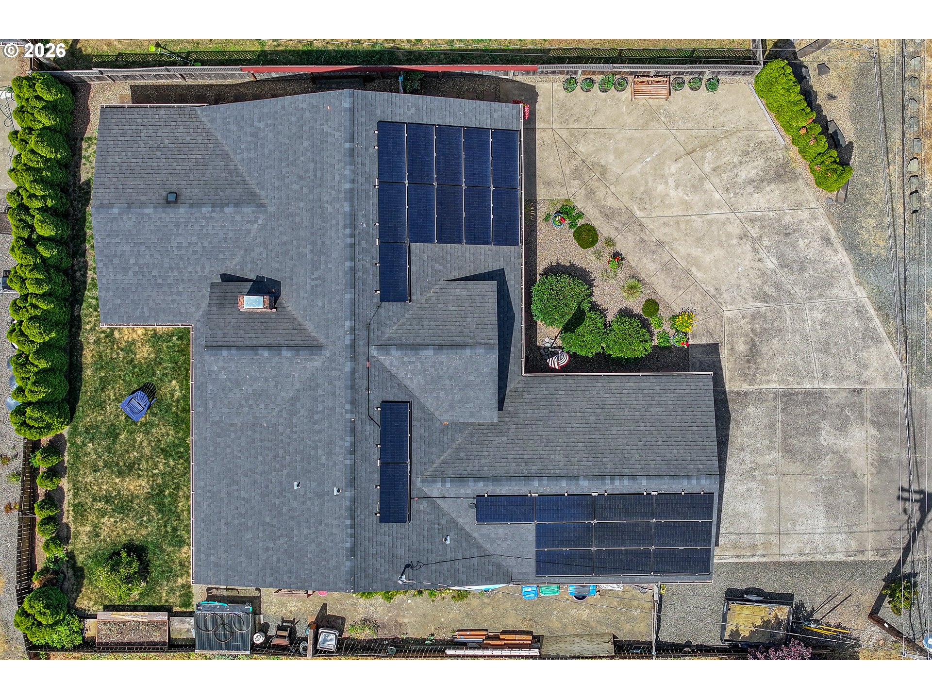 main property photo 22