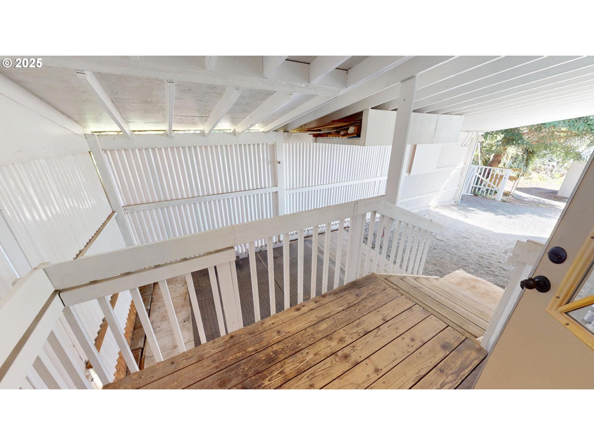 main property photo 27