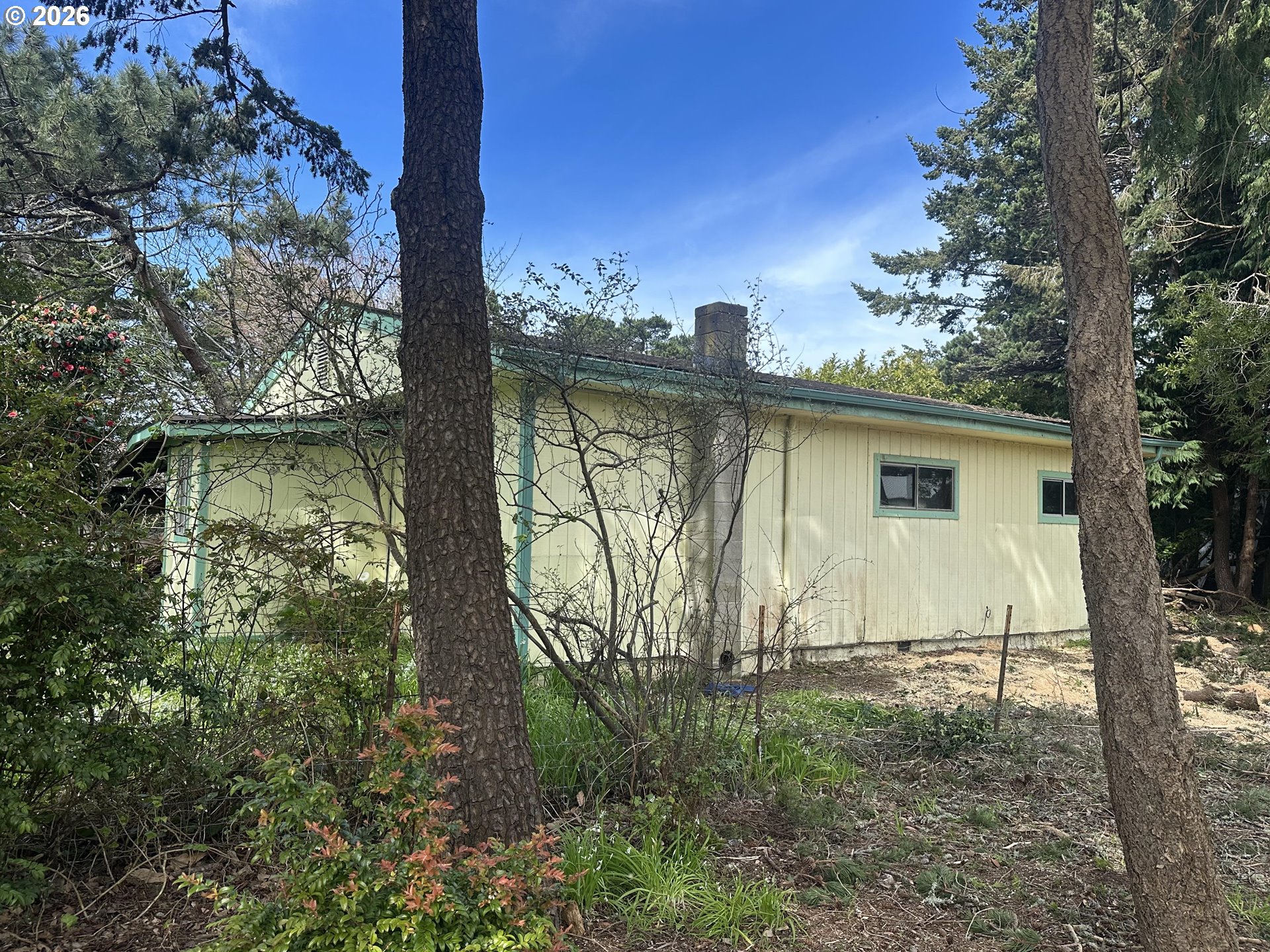 main property photo 11