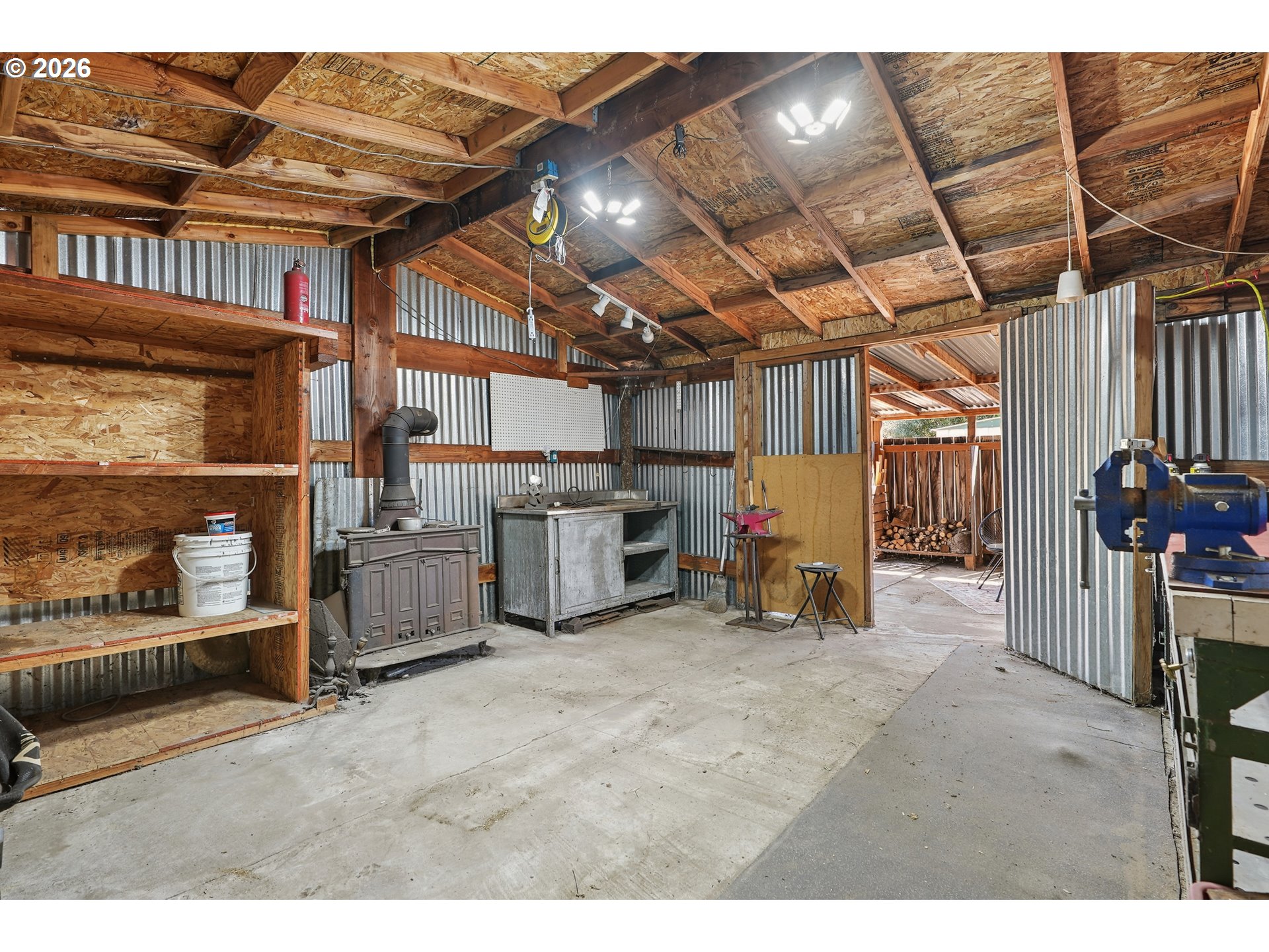main property photo 18