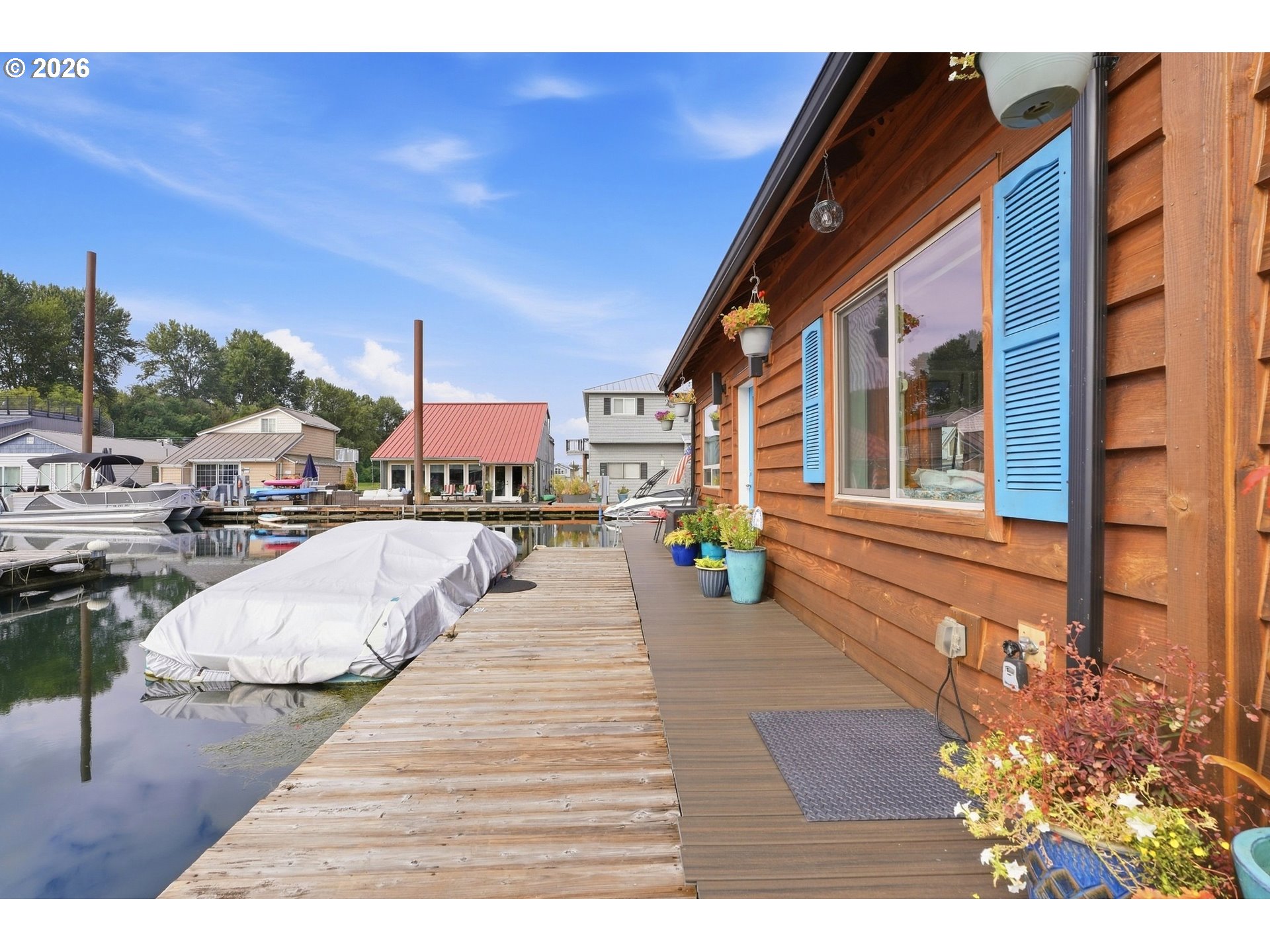 main property photo 24