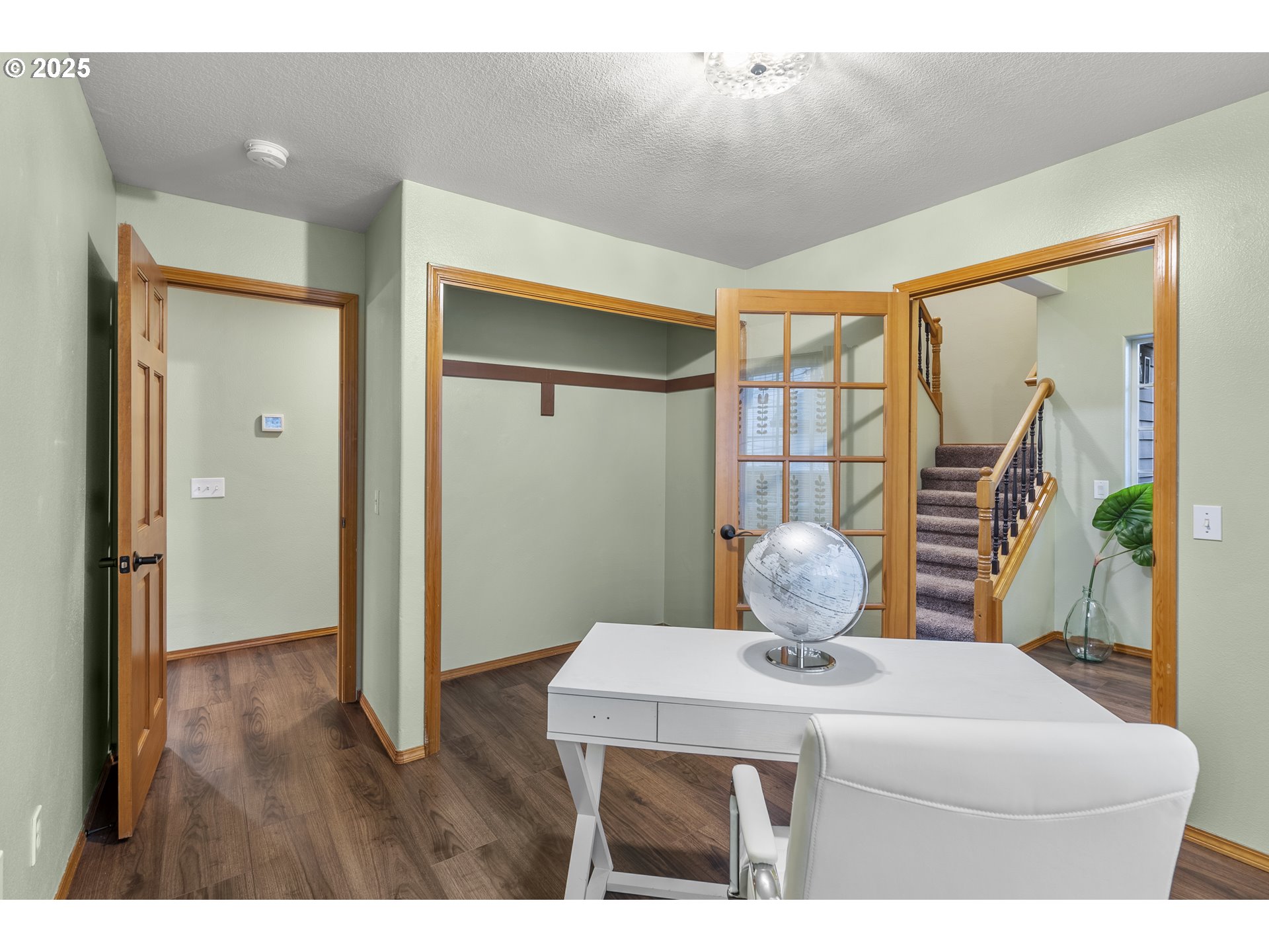 property viewer photo 12