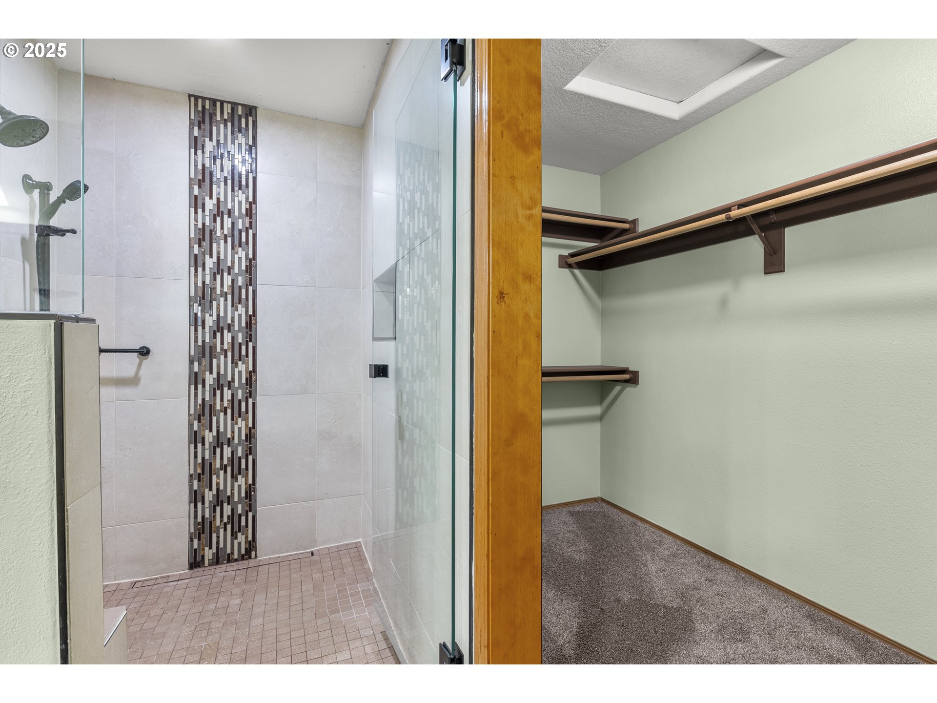 property viewer photo 24