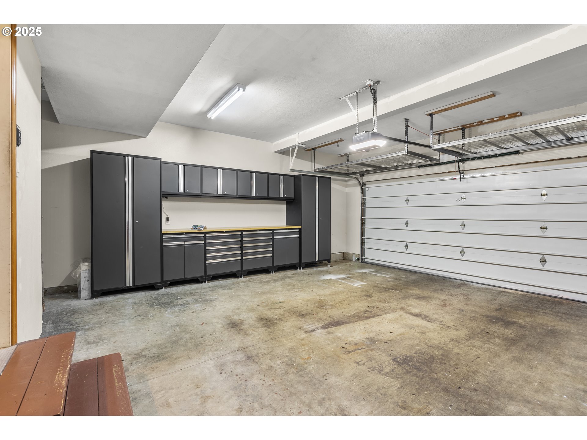 property viewer photo 34