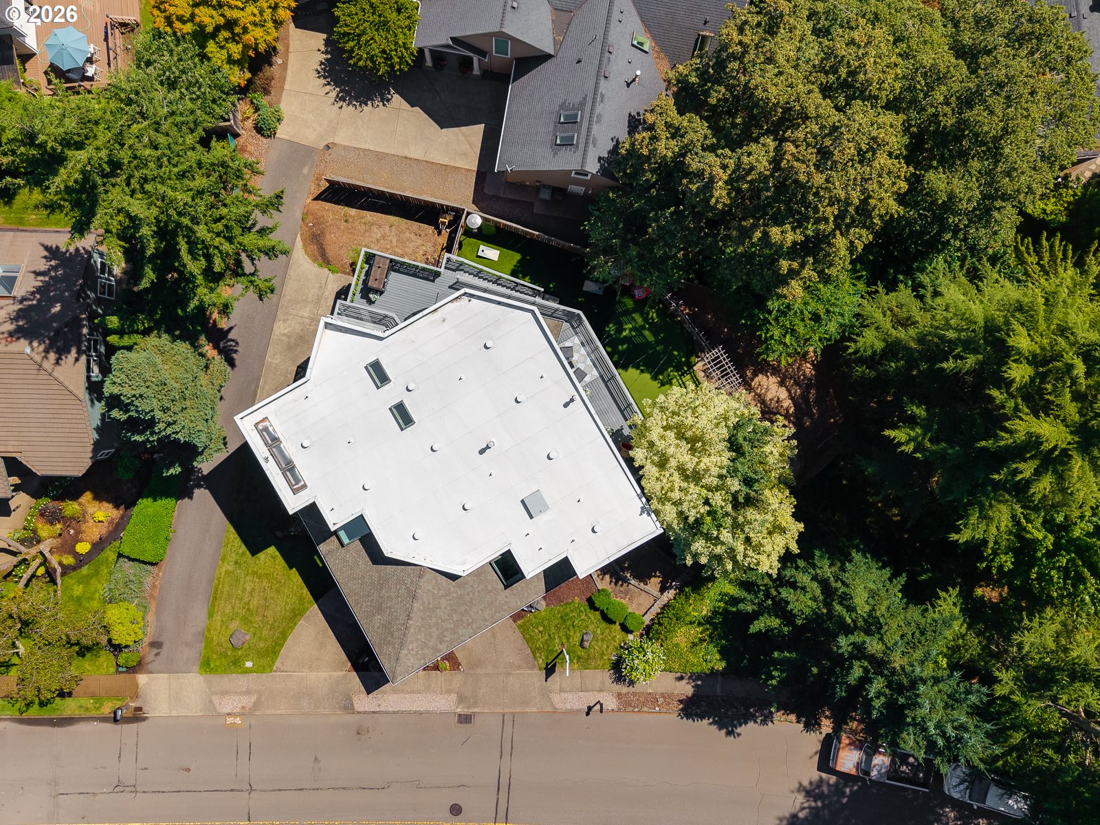 main property photo 33