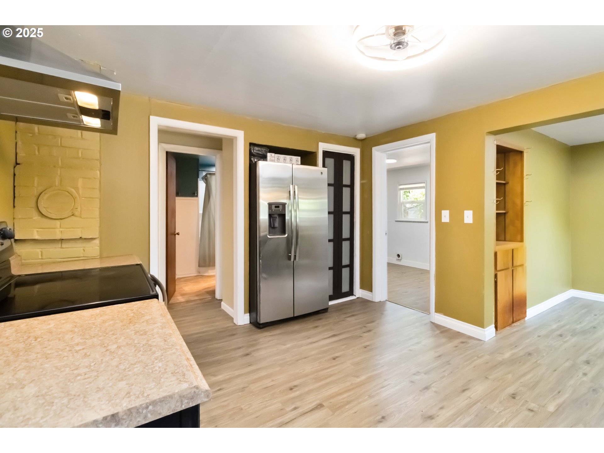 property viewer photo 17