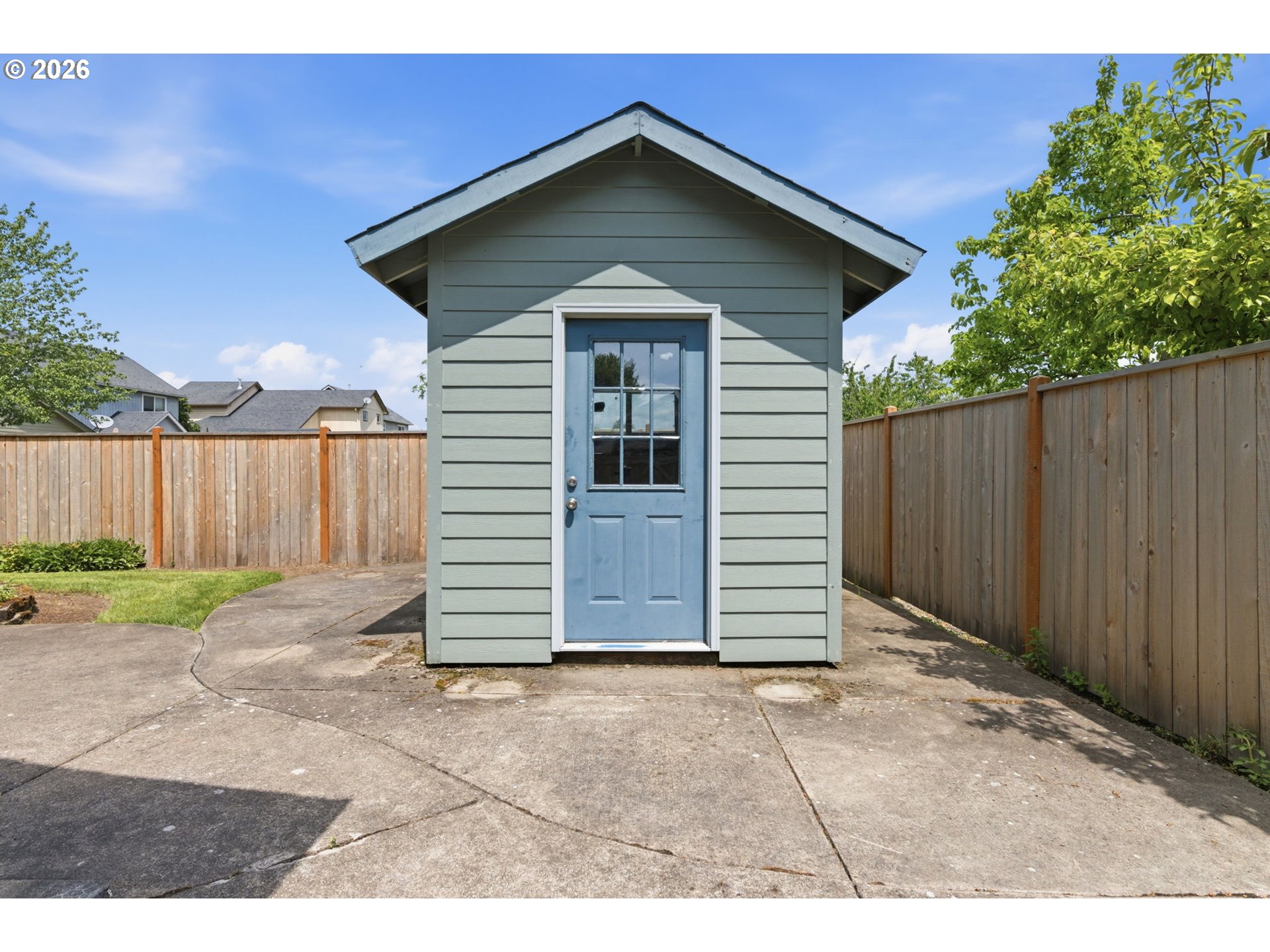 main property photo 45