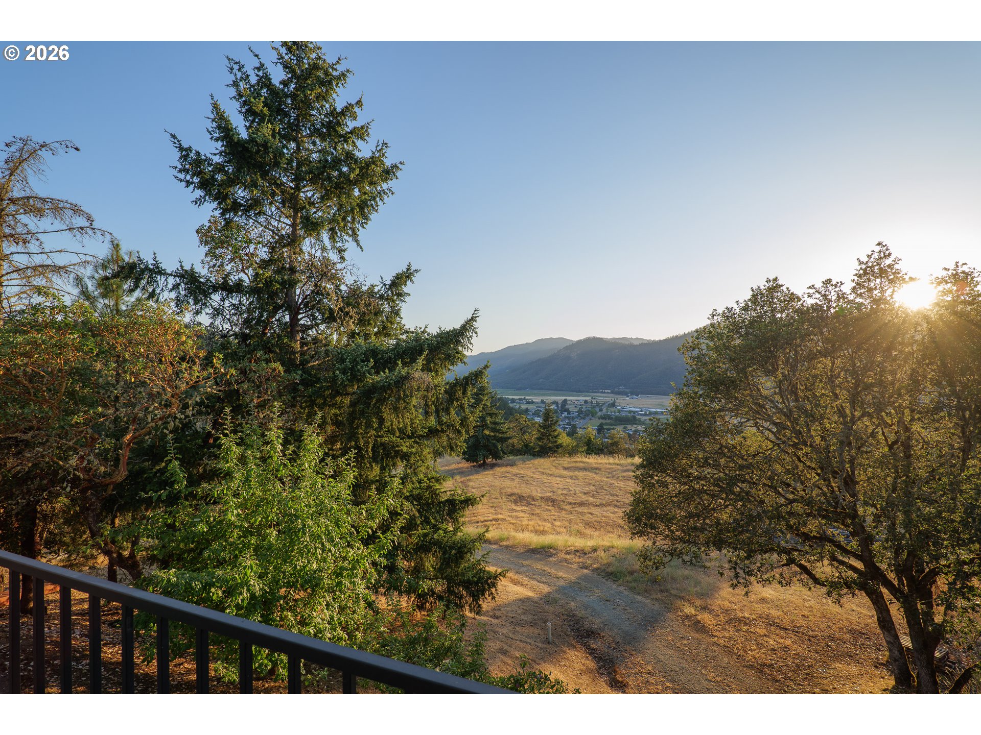 main property photo 36