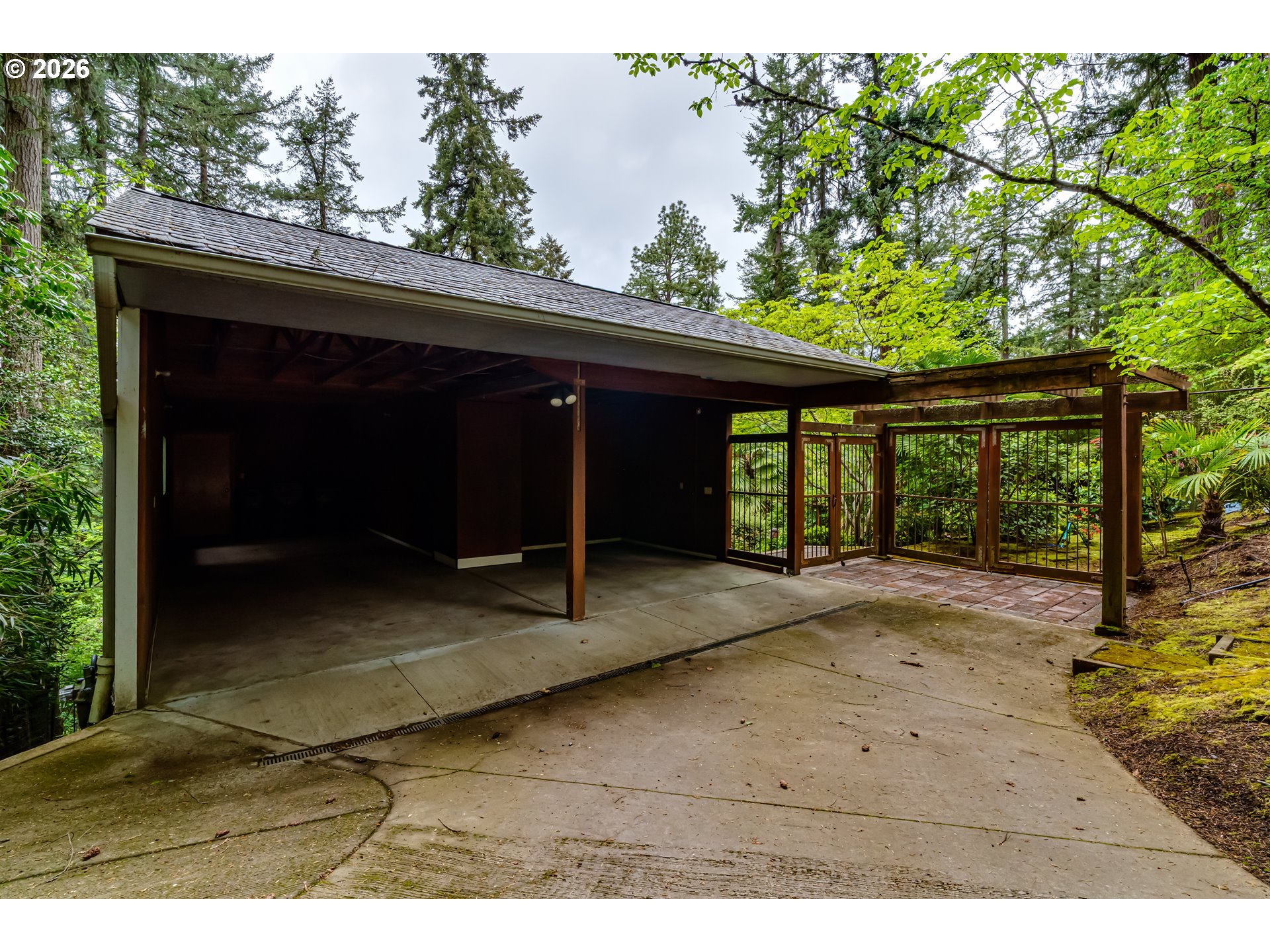 main property photo 43