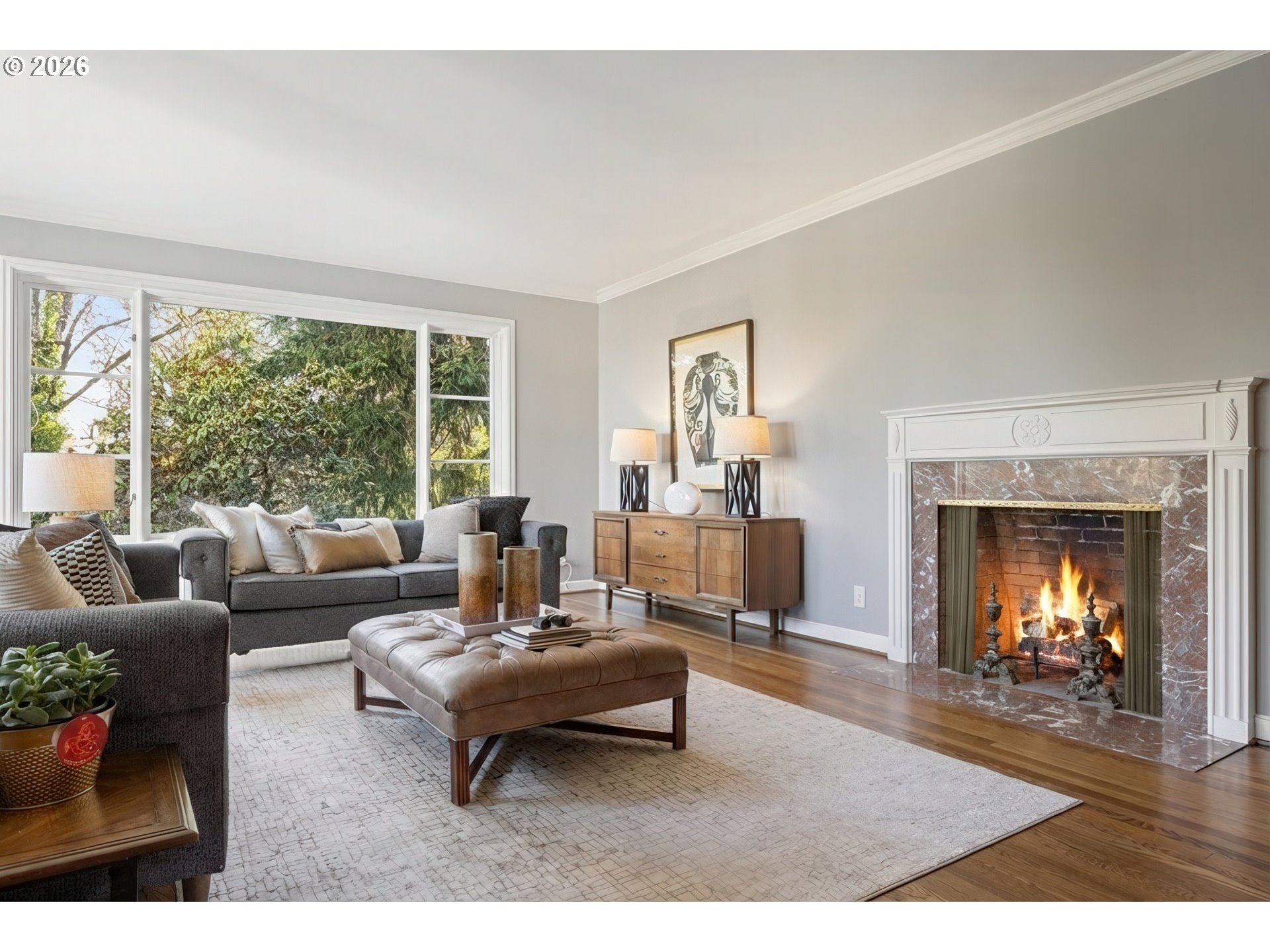 property viewer photo 2