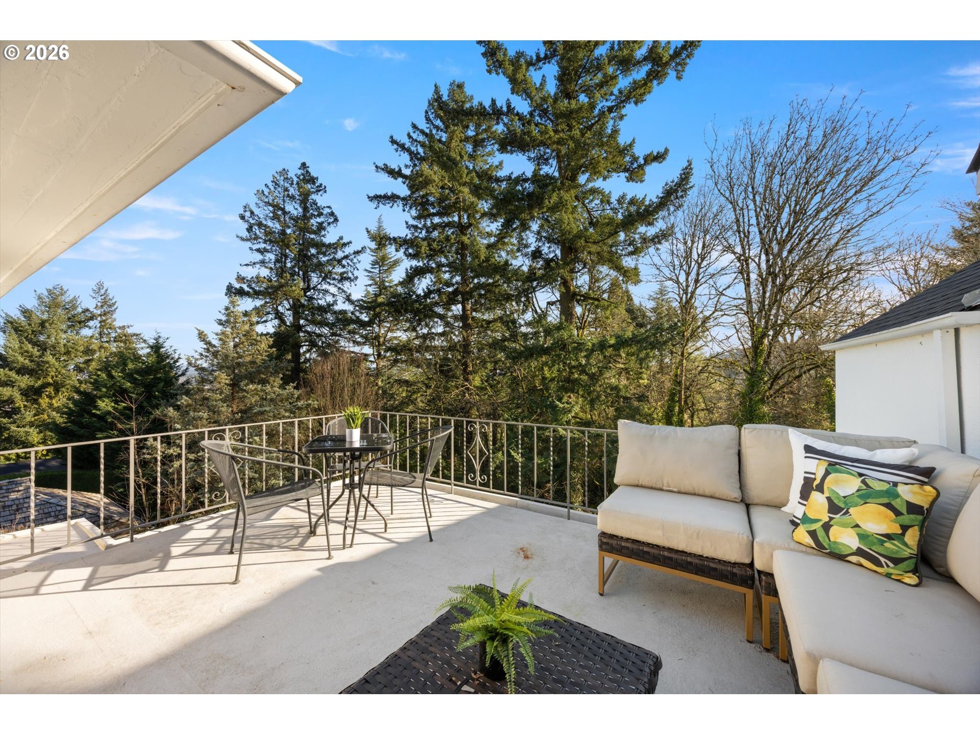 property viewer photo 25