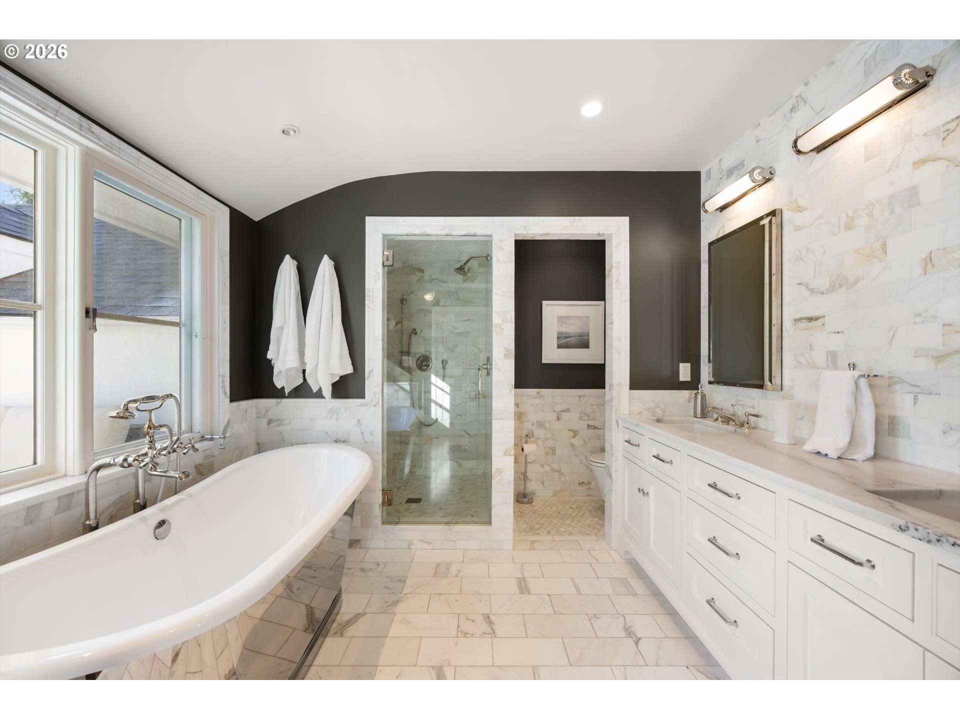 property viewer photo 26