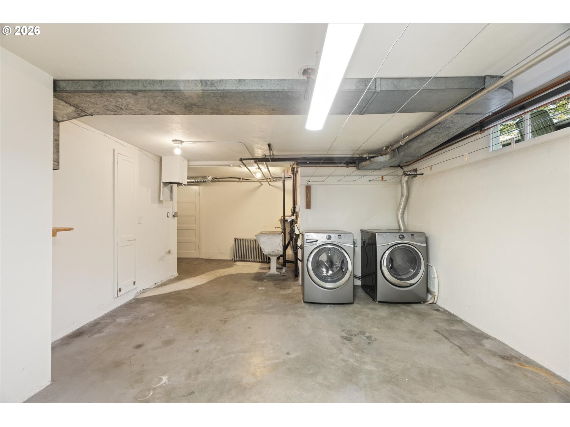 property viewer photo 37