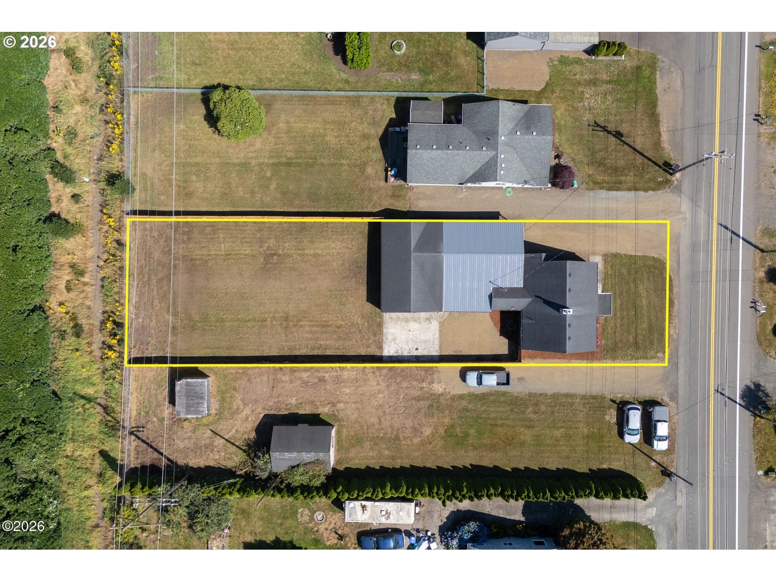 main property photo 30