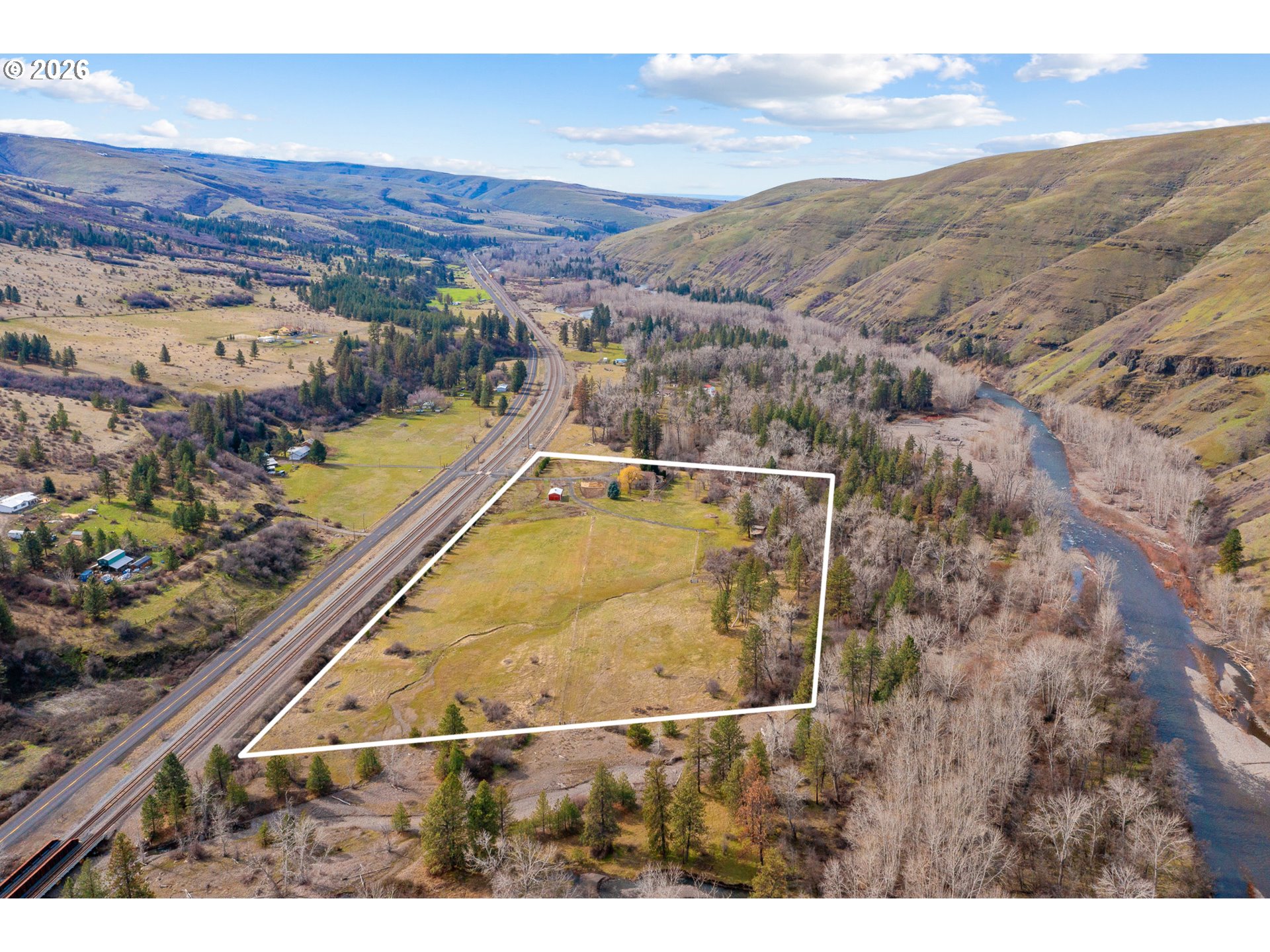 main property photo 7