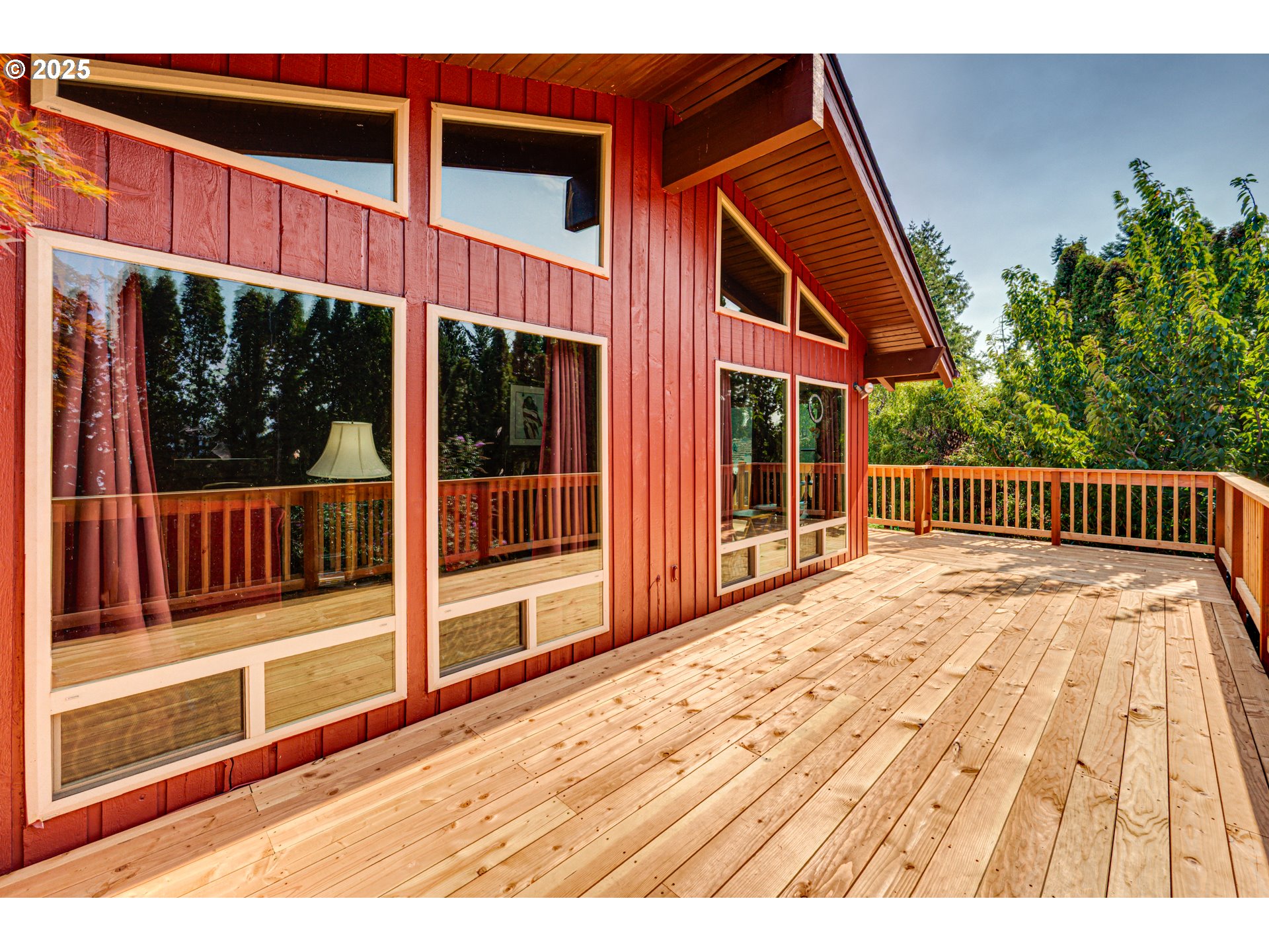 property viewer photo 11