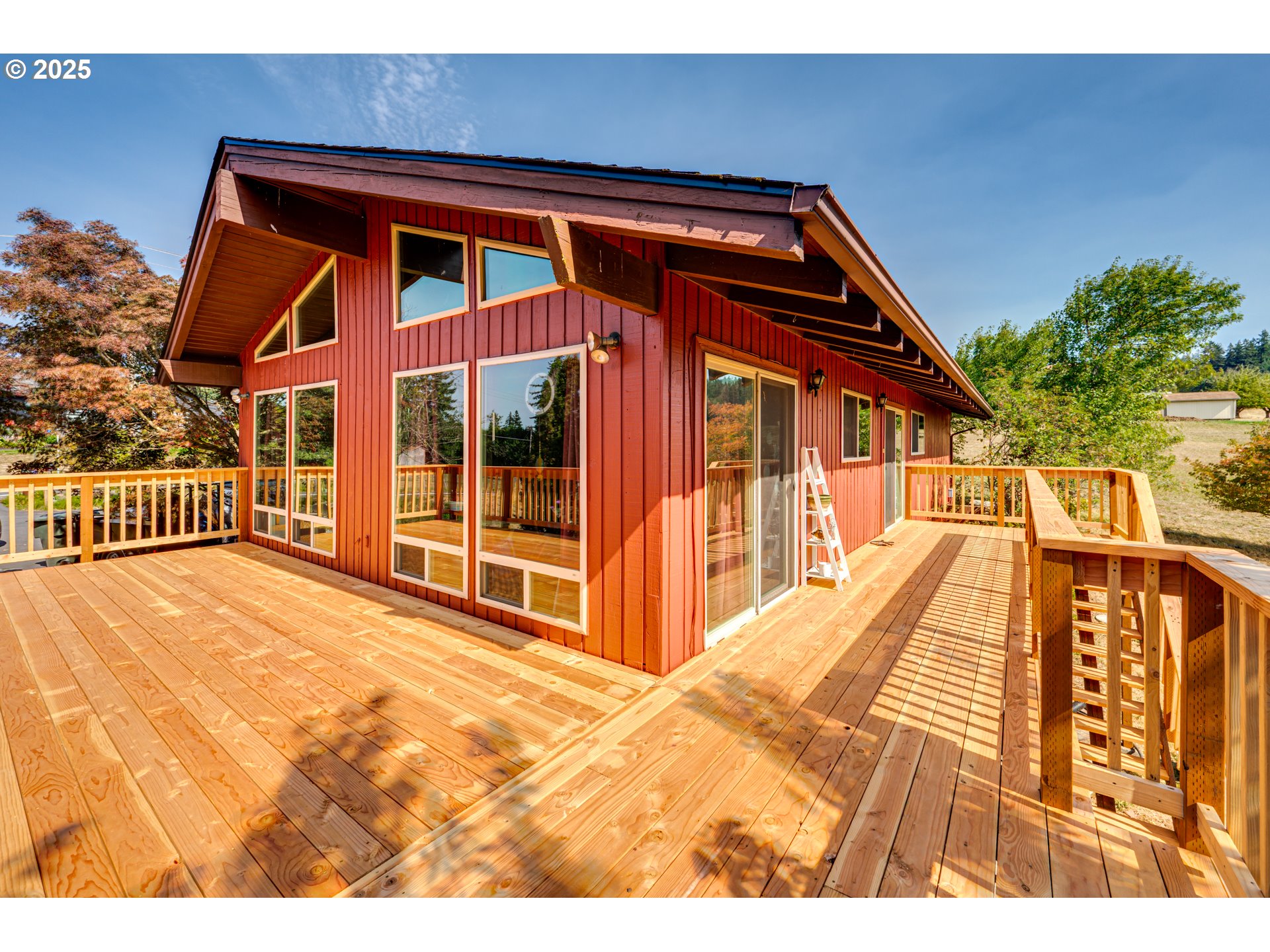 property viewer photo 2
