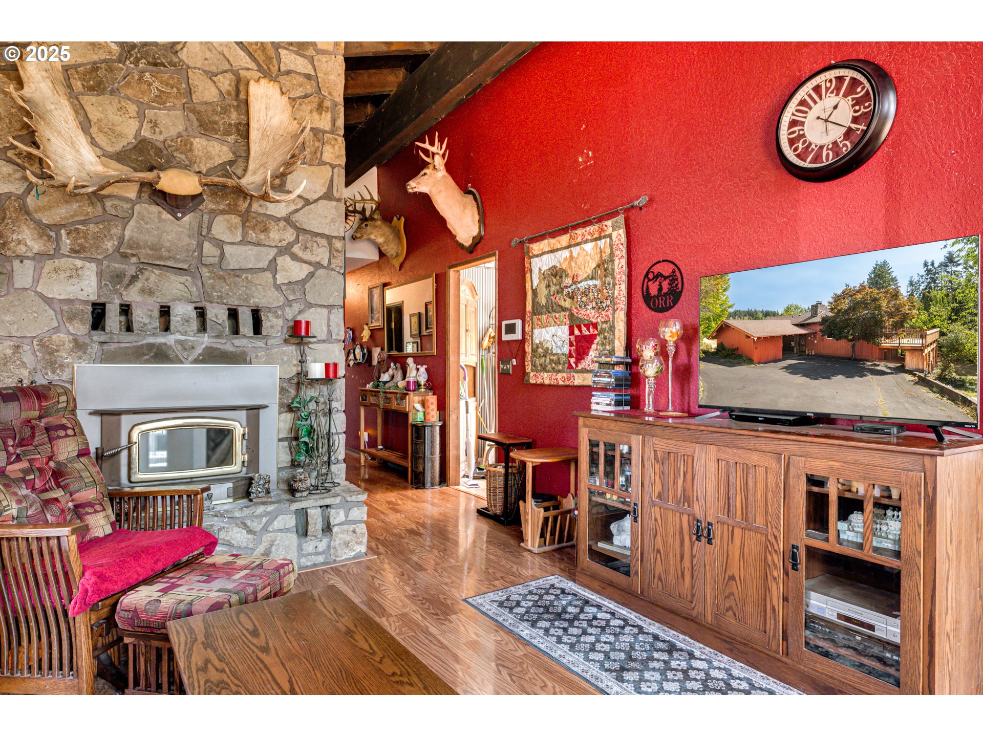 property viewer photo 4