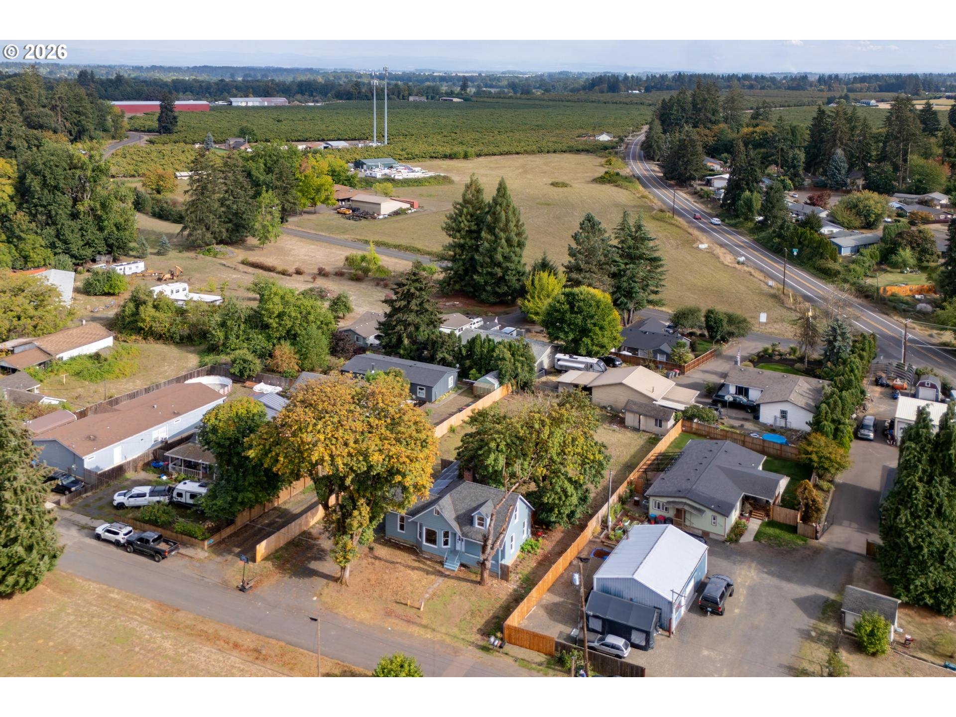 main property photo 37
