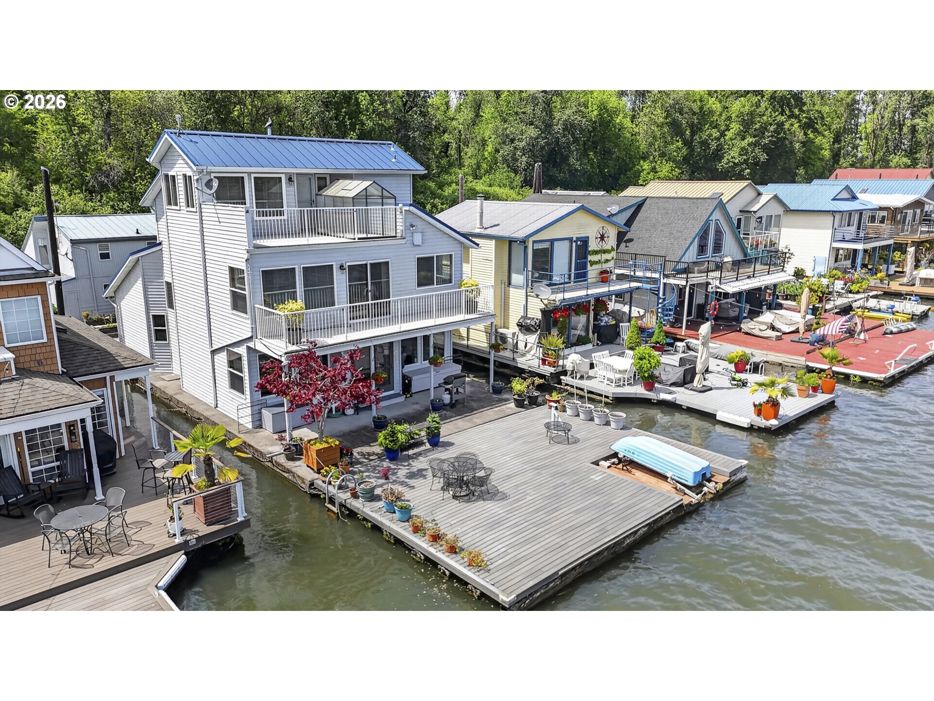 main property photo 43