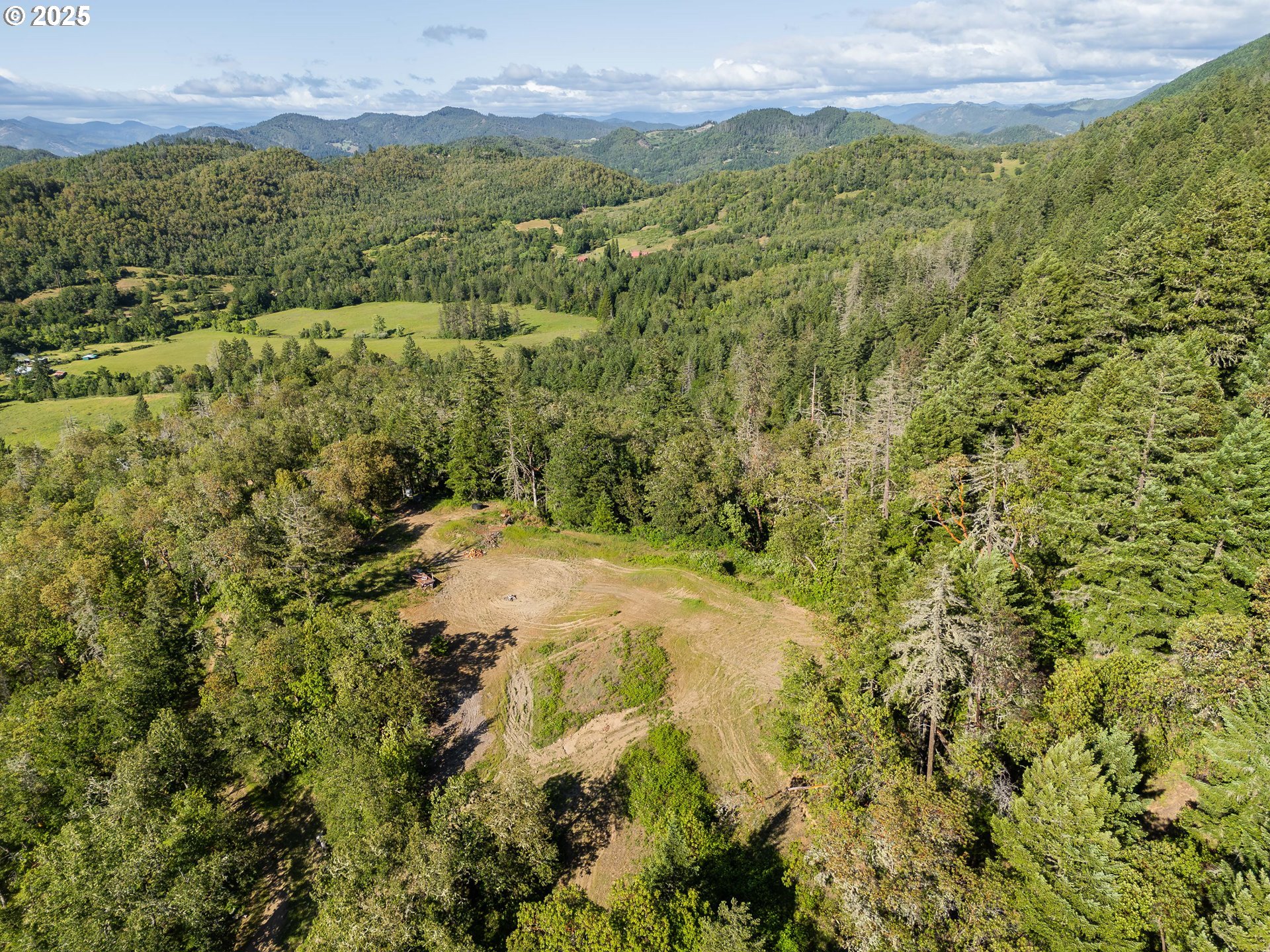 main property photo 31