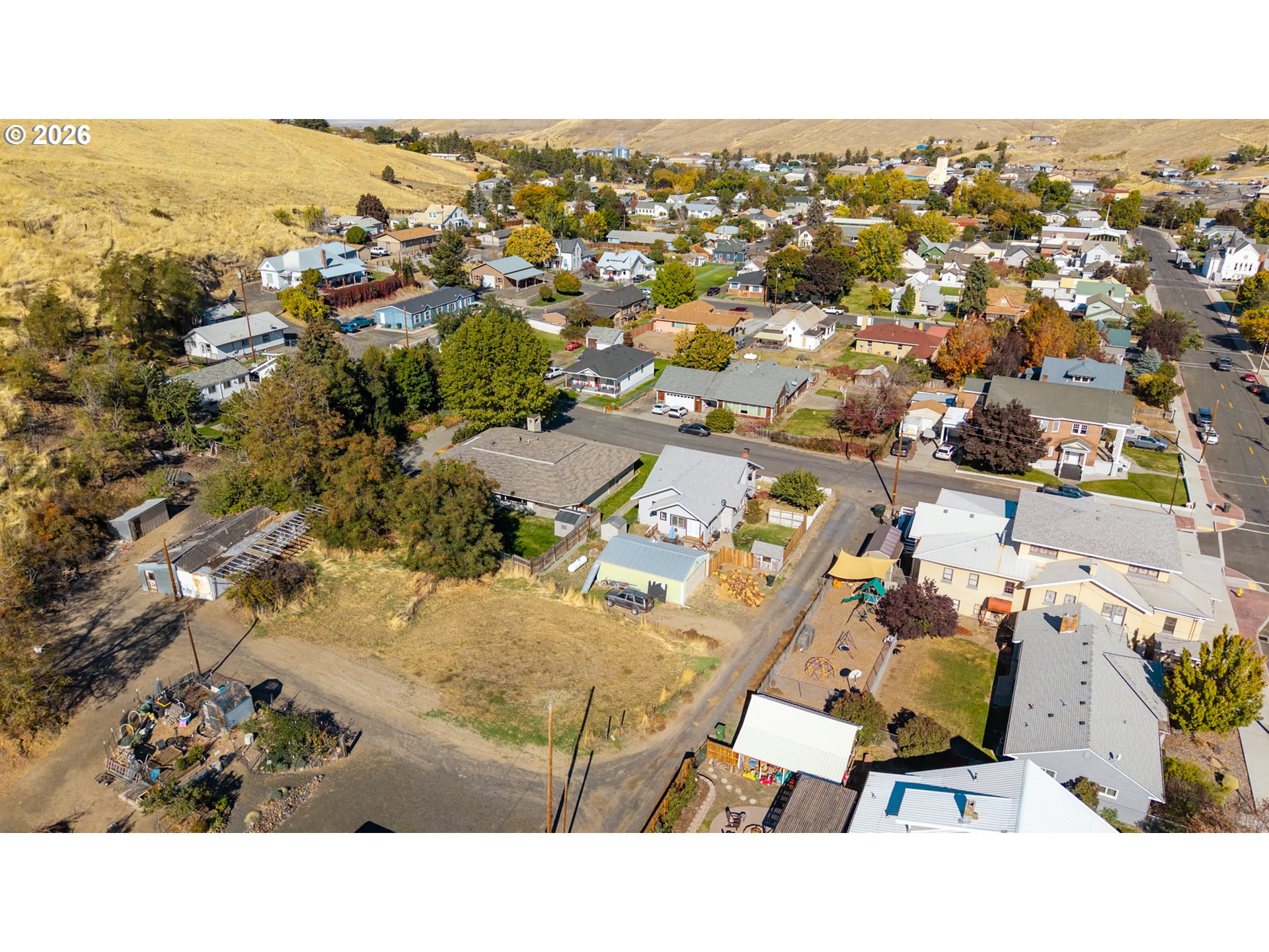 main property photo 10