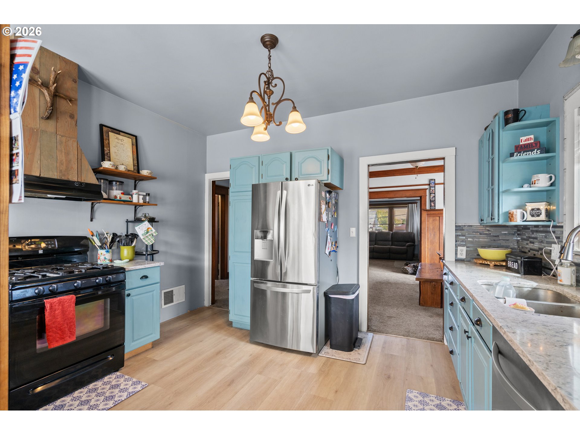 main property photo 22