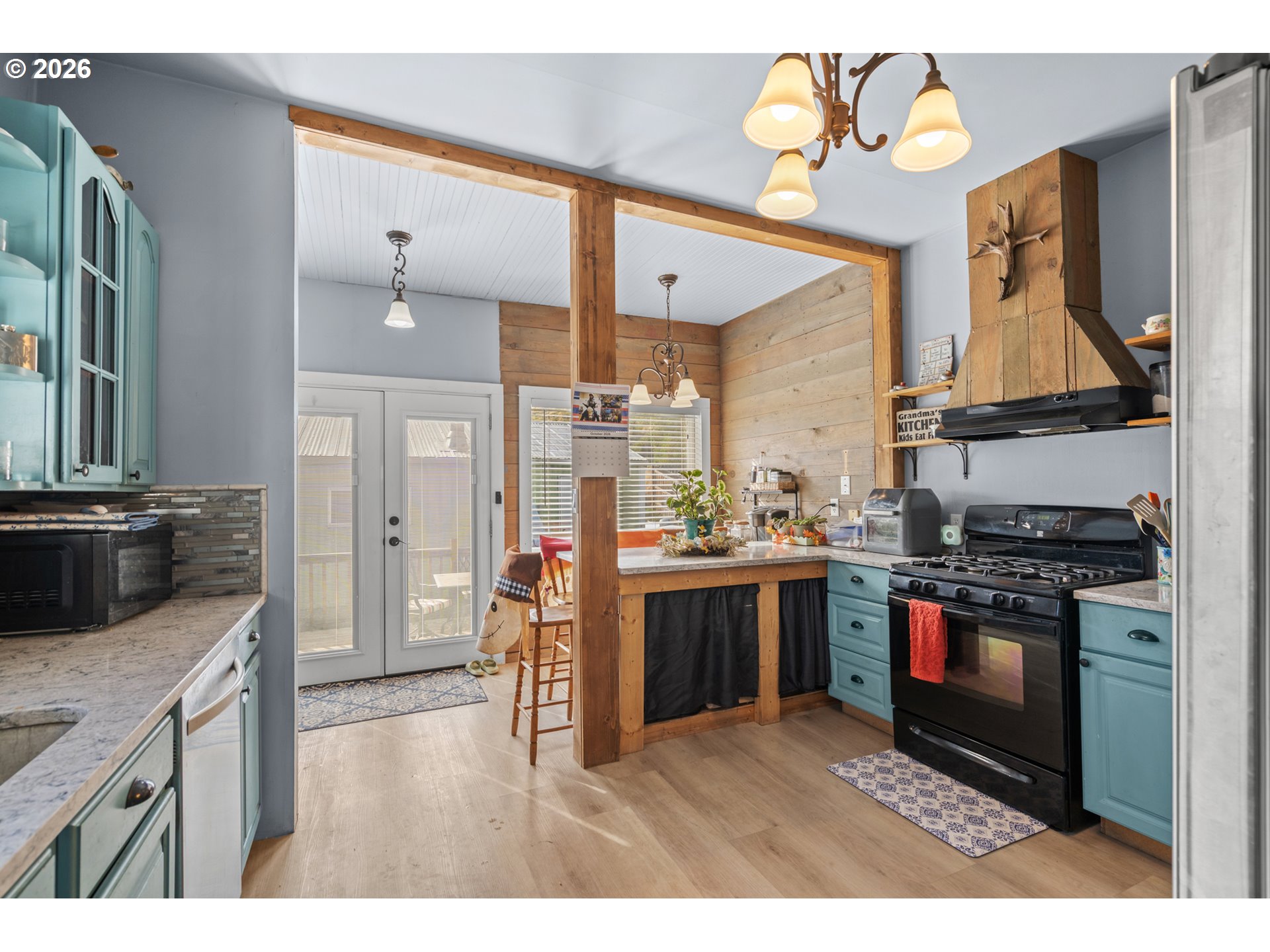 main property photo 24