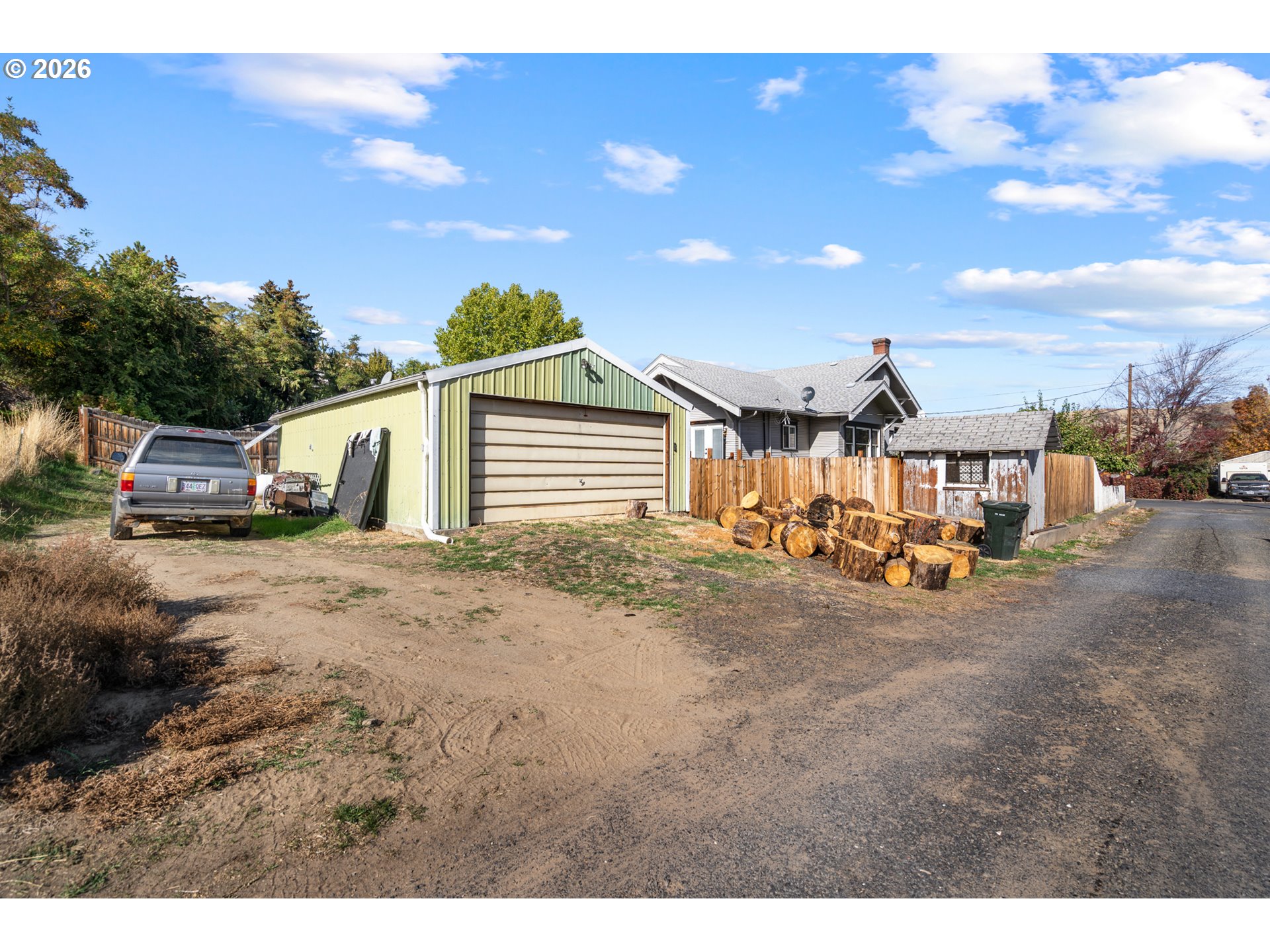 main property photo 41