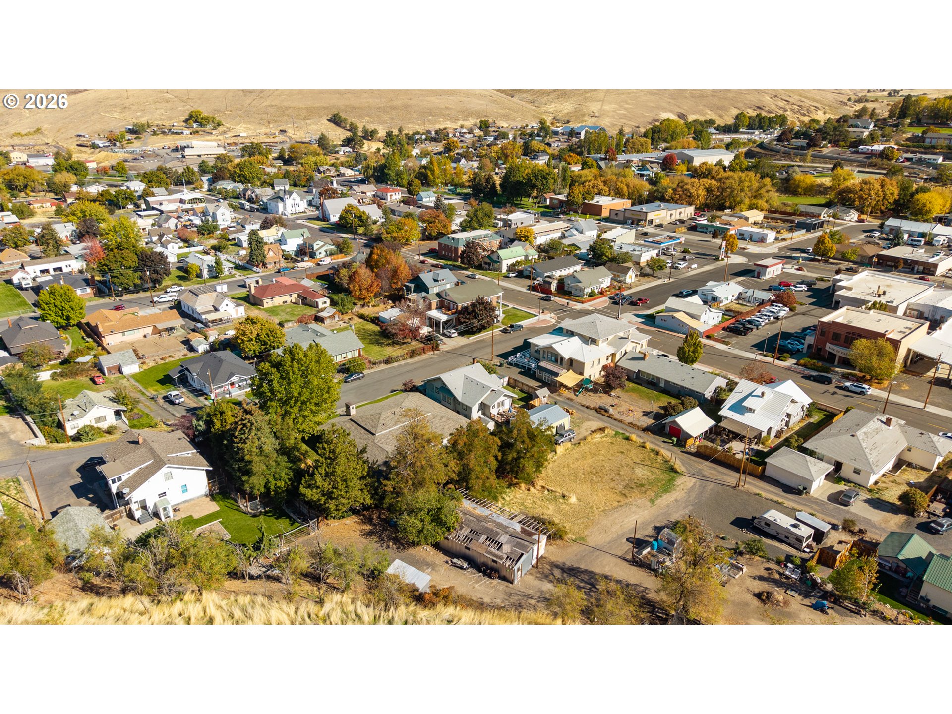 main property photo 8