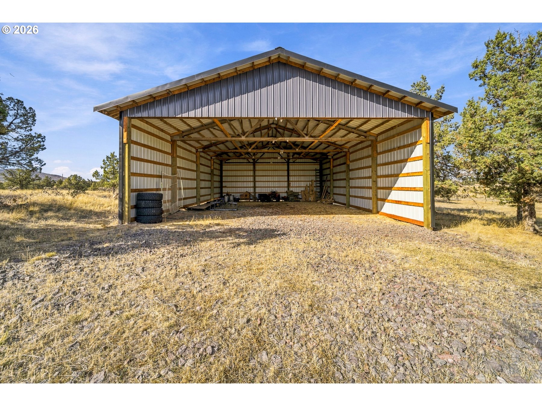 main property photo 30