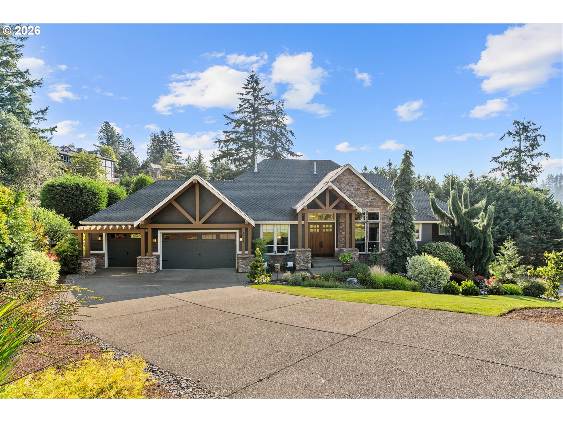 main property photo 0