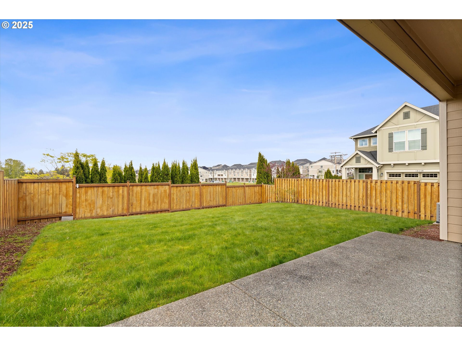property viewer photo 40